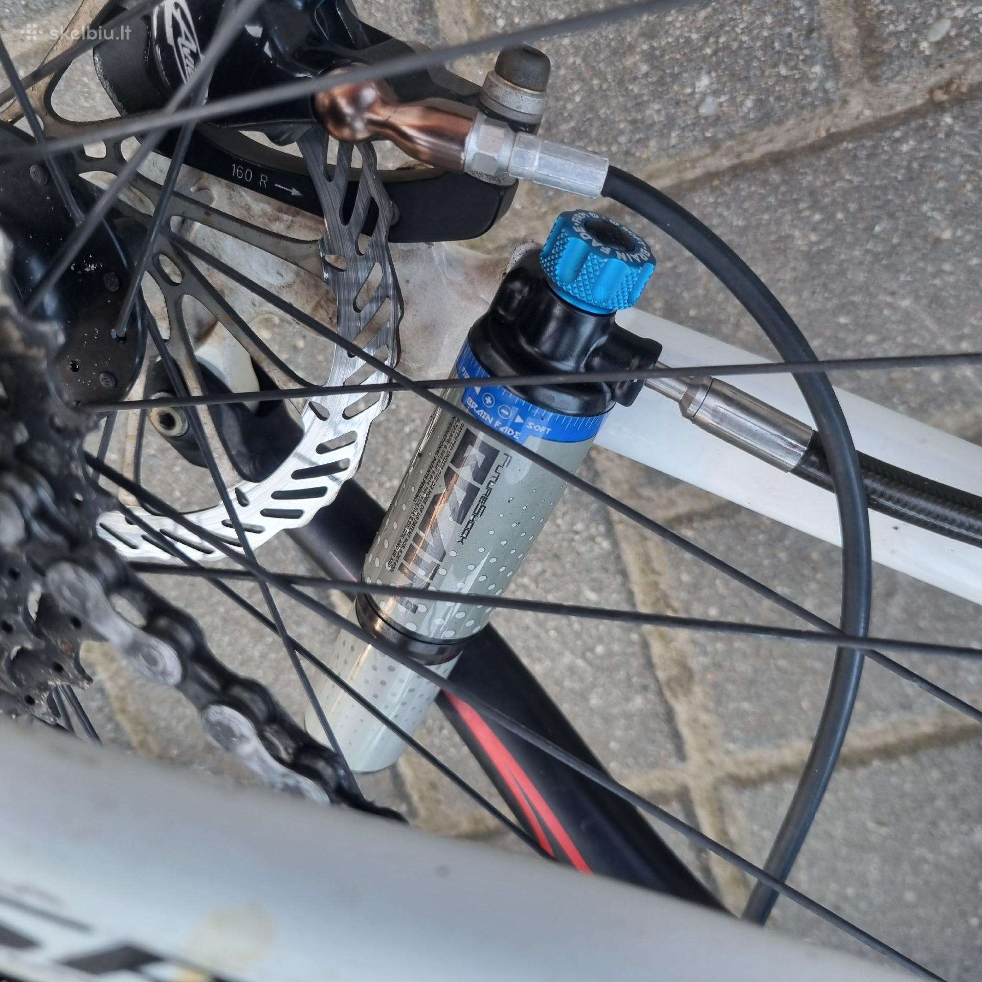 Kalnų dviratis Specialized 26″