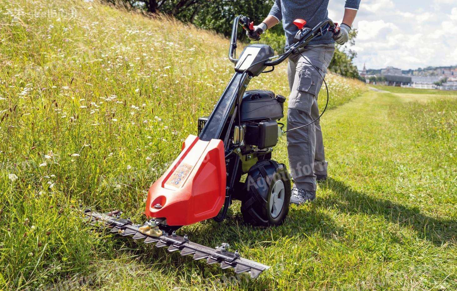 Šienapjovė Vokietijos gamintojo Scheppach 880mm