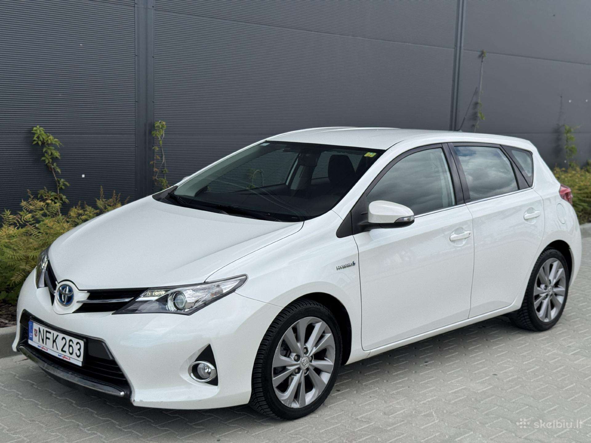 Toyota Auris, Хэтчбек