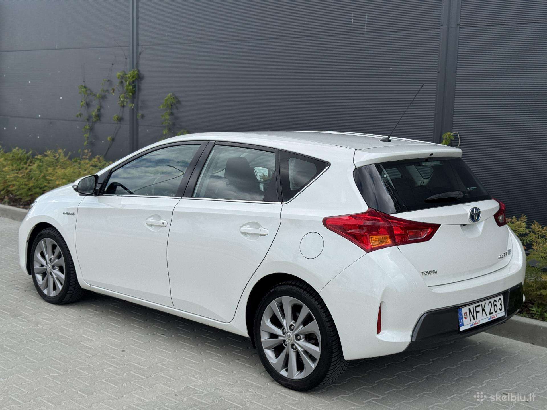 Toyota Auris, Хэтчбек