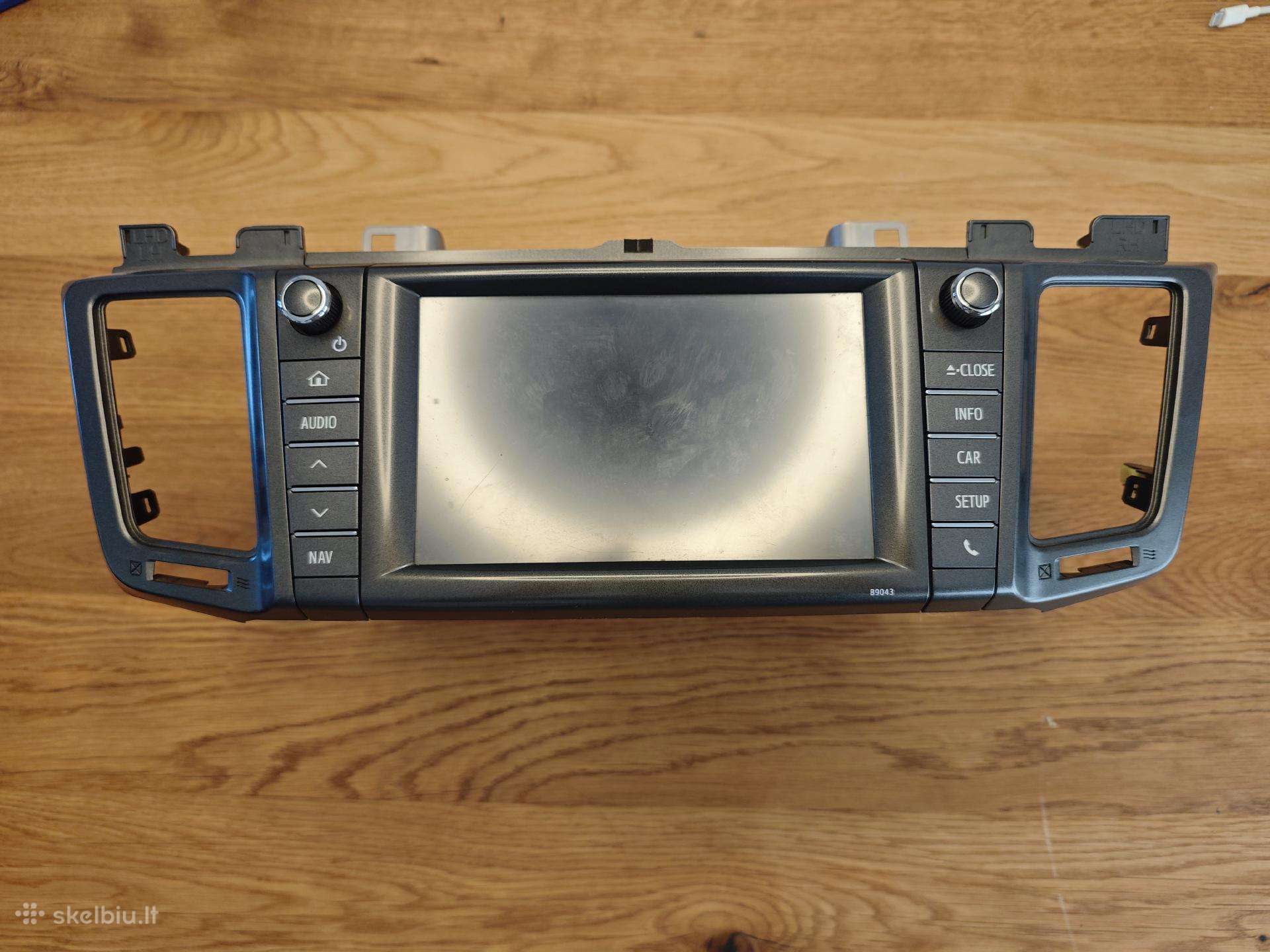 Multimedia Toyota Rav4 xa40 nuo 13m