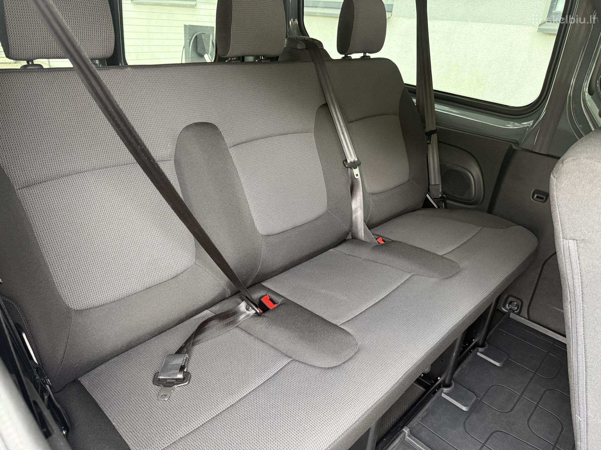 Renault Trafic, passenger minibus