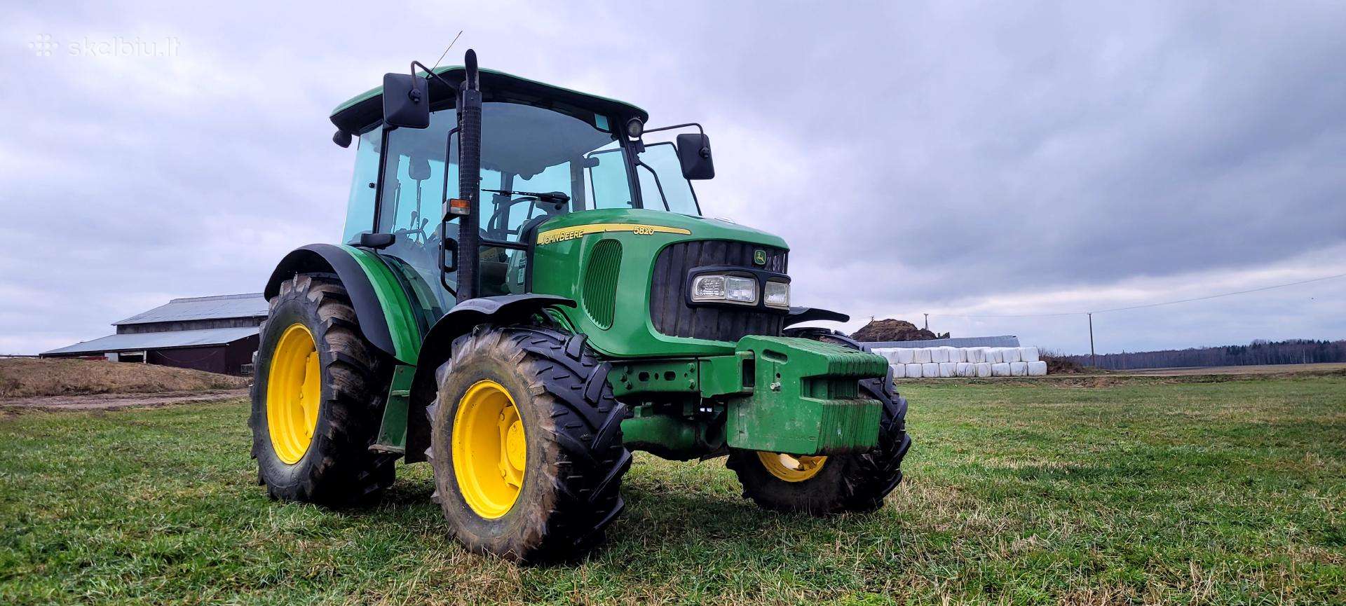 John Deere, tractors