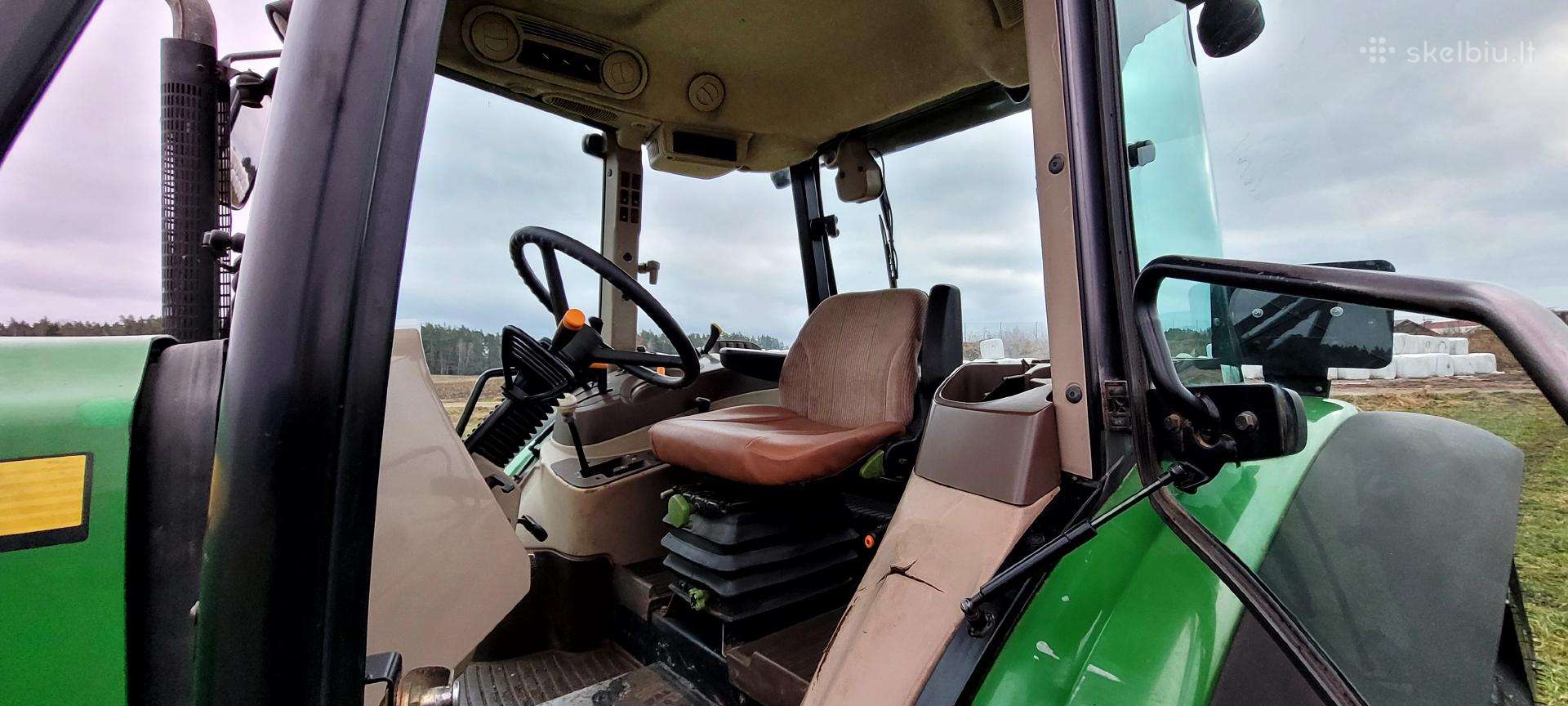 John Deere, tractors