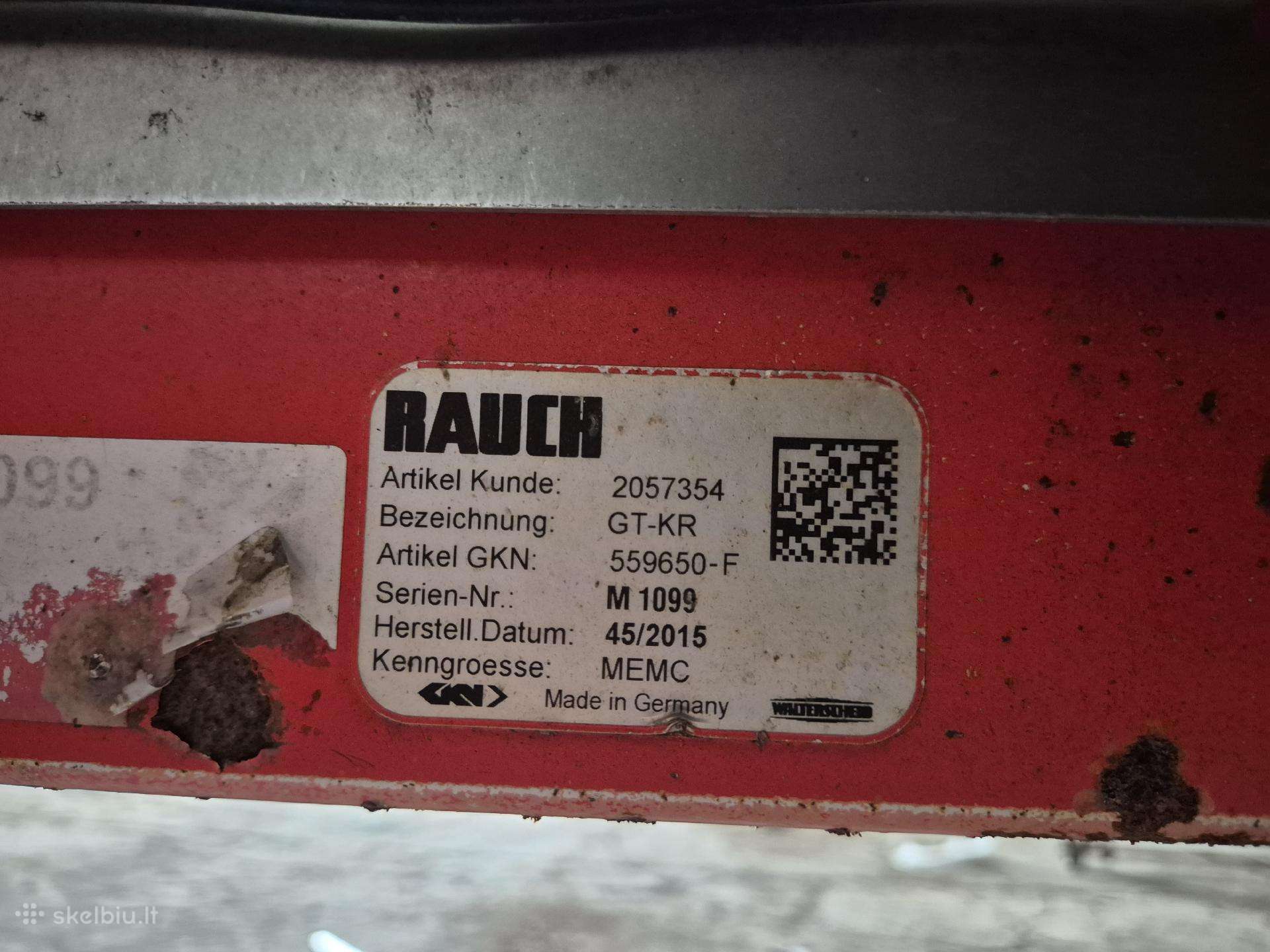 Kuhn 40.2, spreaders
