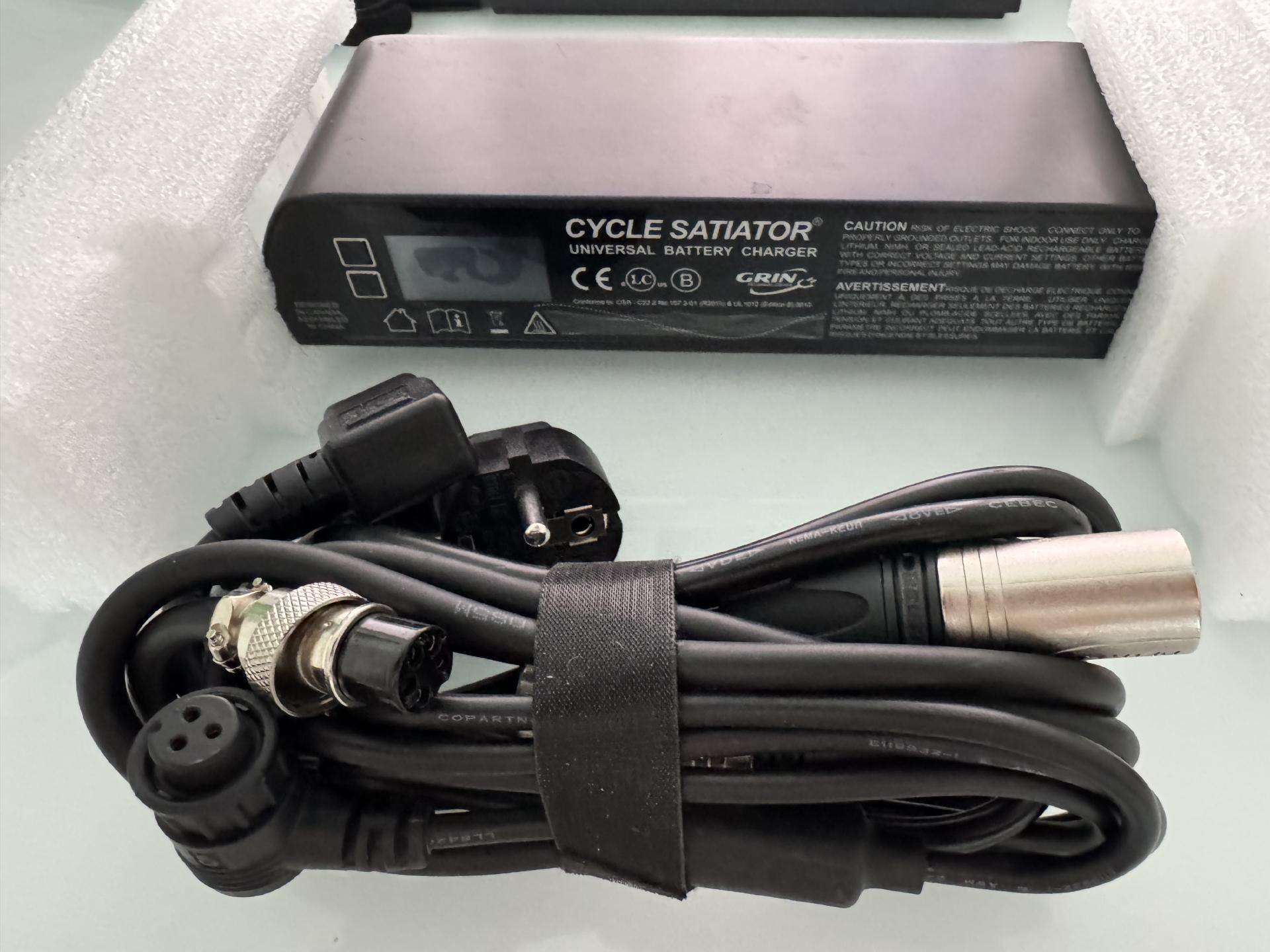 Cycle Satiator 72v dviračių vienaračių pakrovėjas