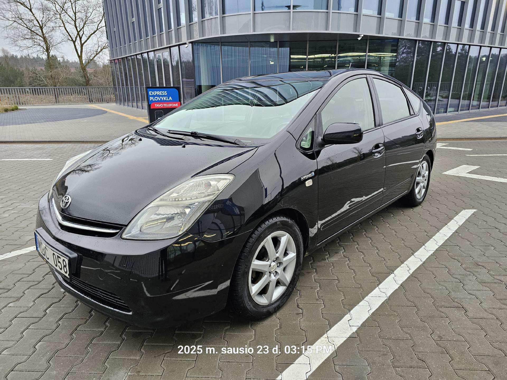 Toyota Prius+, hatchback