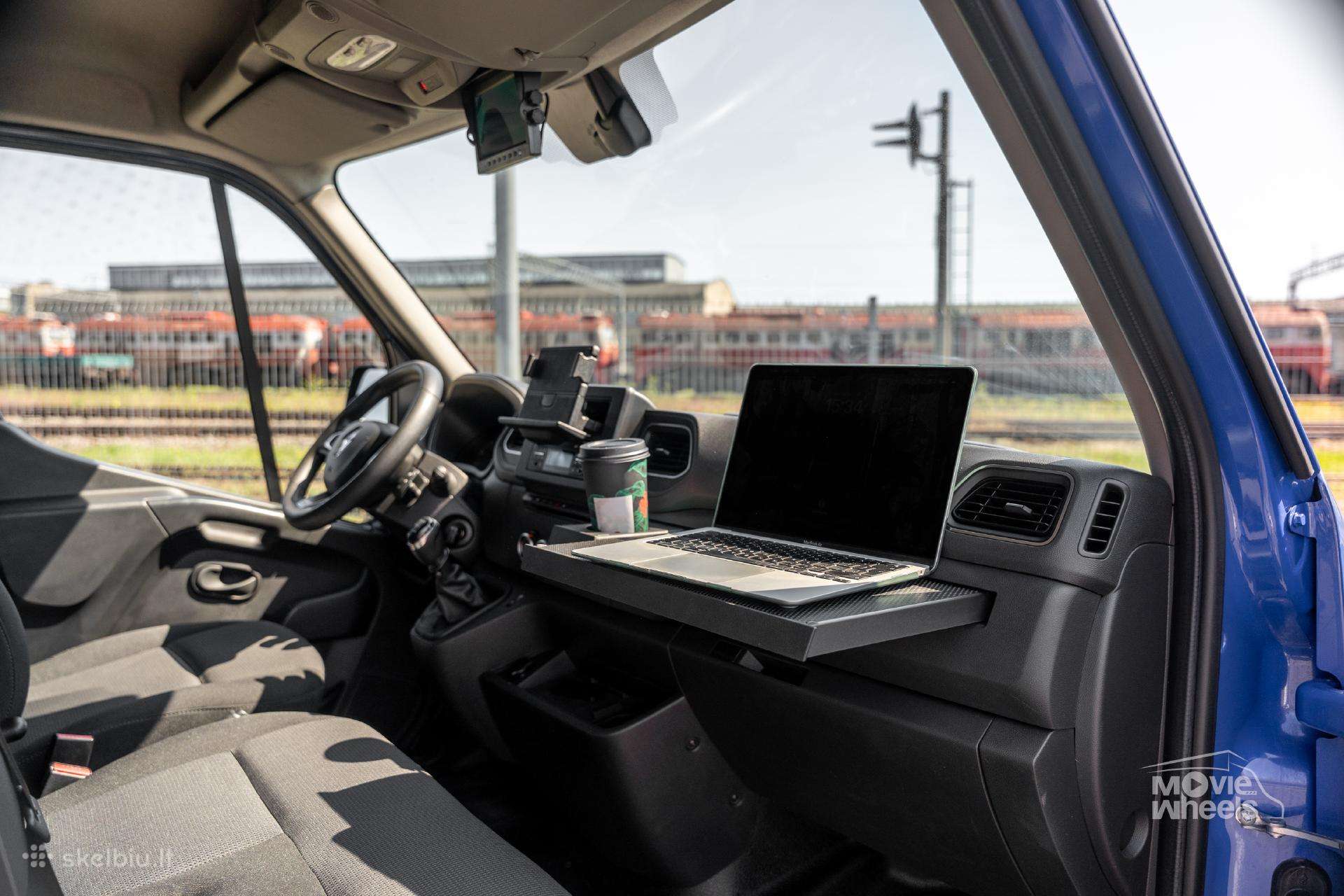 Mercedes-Benz Renault Master, cargo van