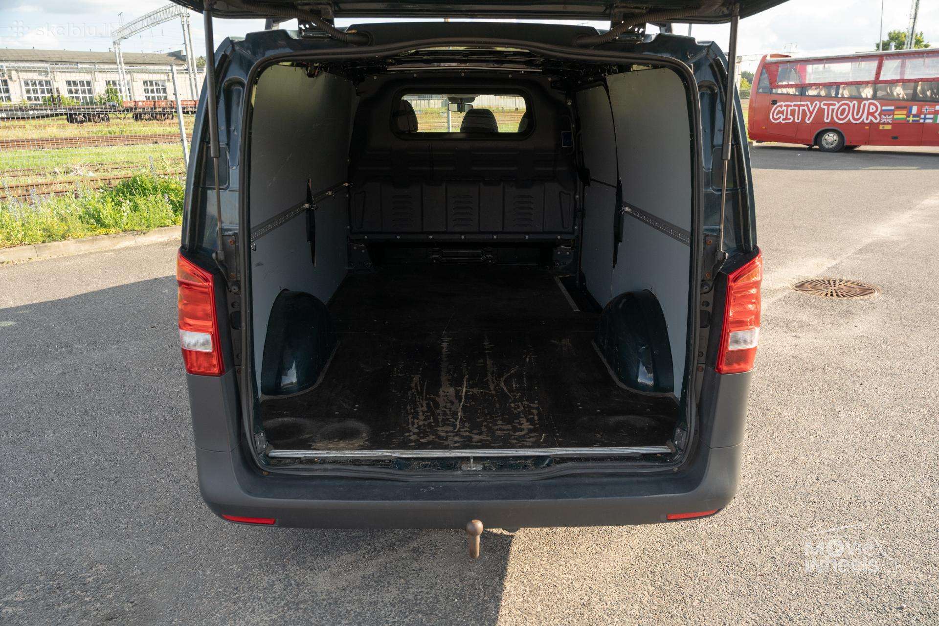 Mercedes-Benz Renault Master, cargo van