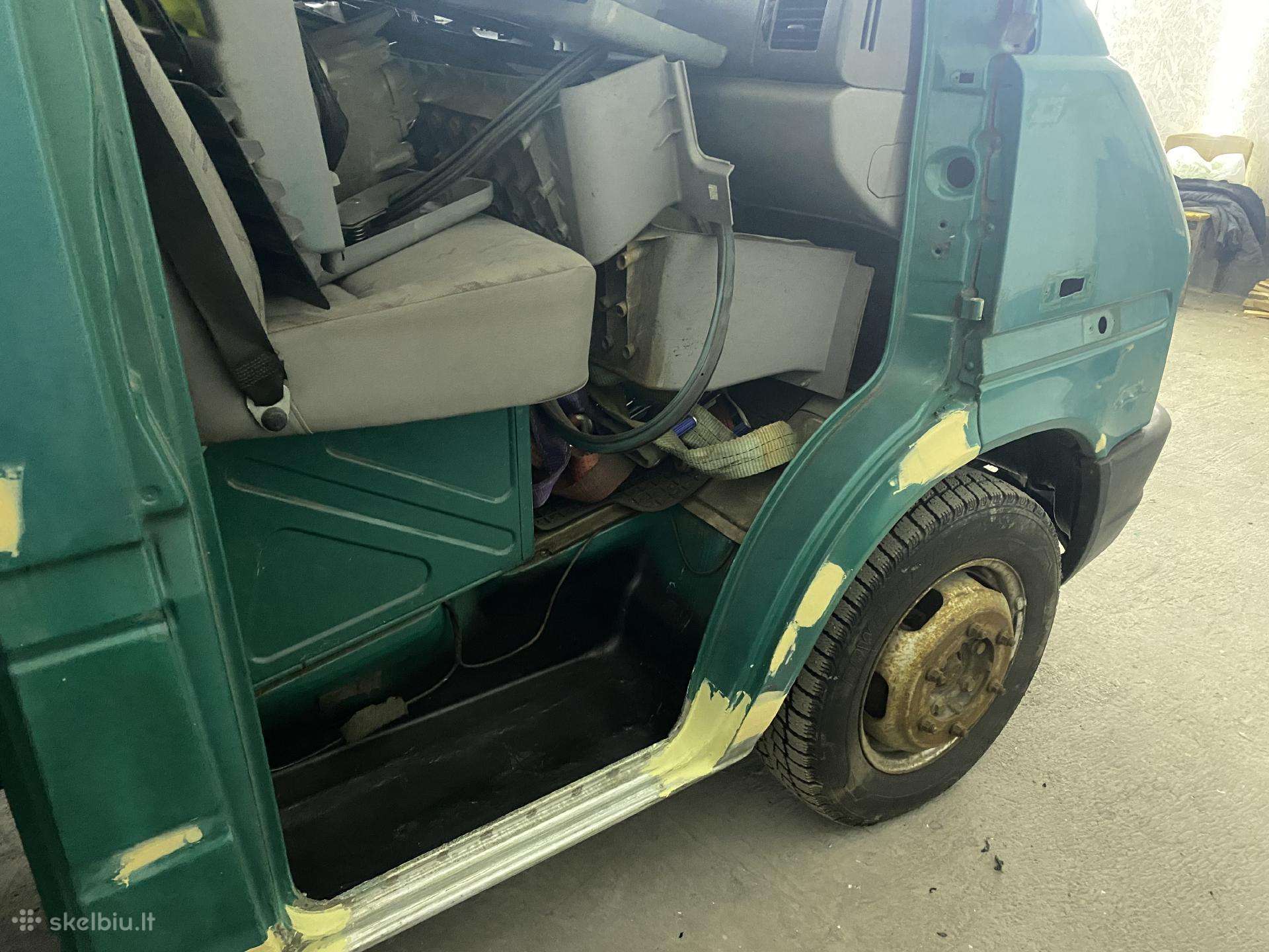 Kėbulo remonto ir dažymo darbai