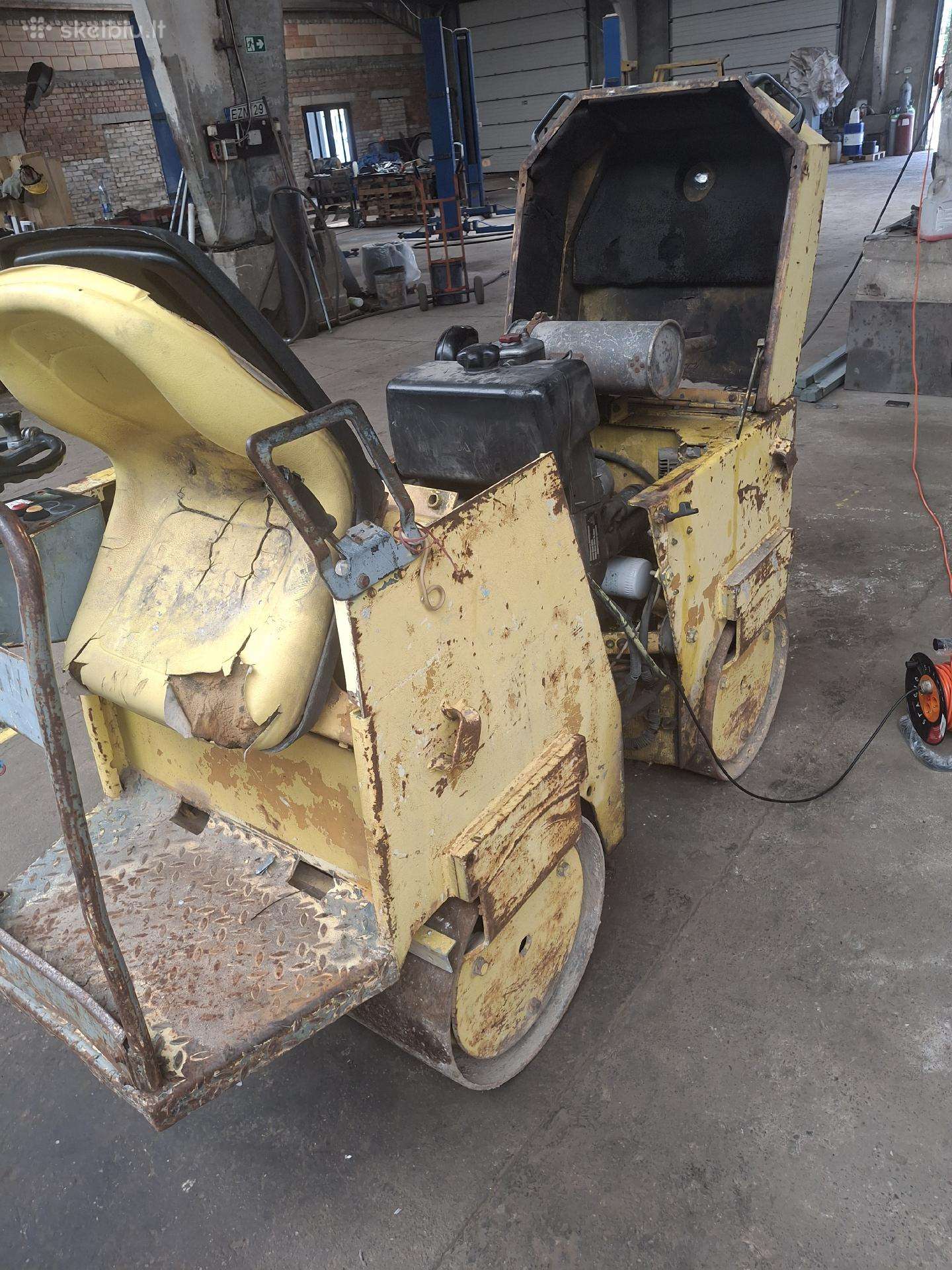 Bomag BW75AD, vibrator / compactor