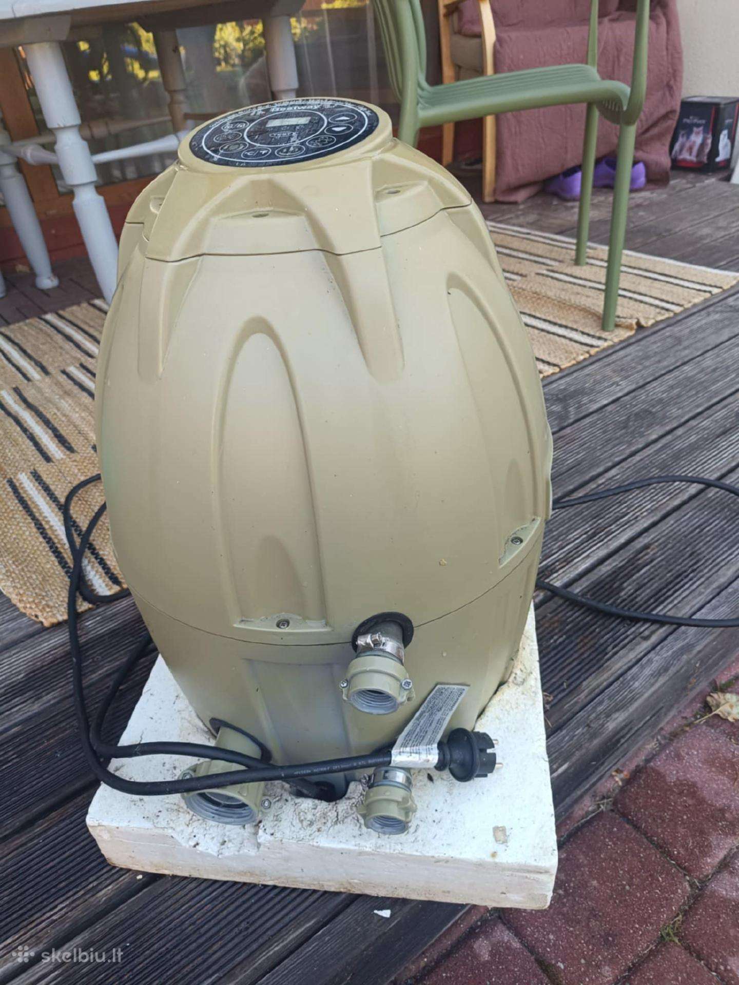 Vandens burbuliatorius lauko baseinui