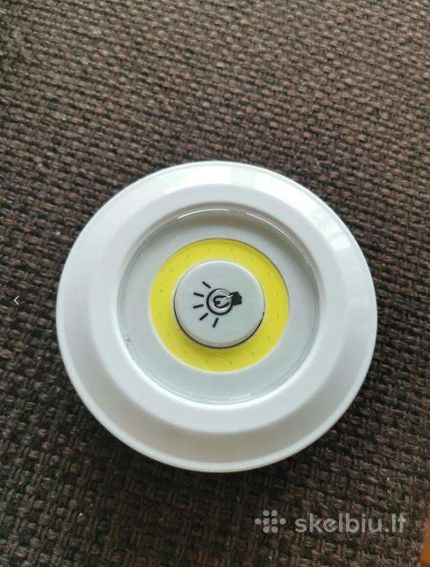 LED lempute su baterijom