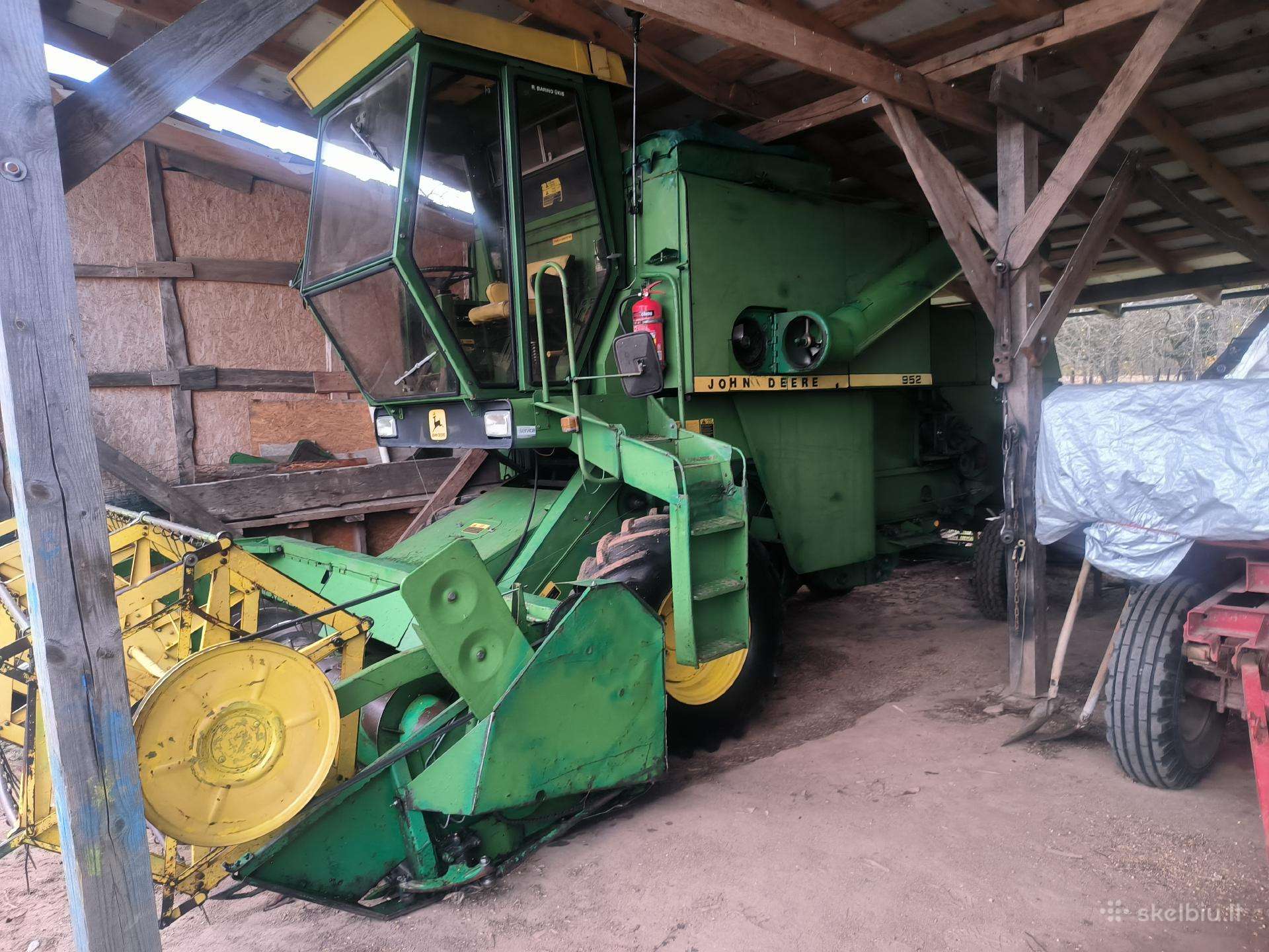 John Deere 952