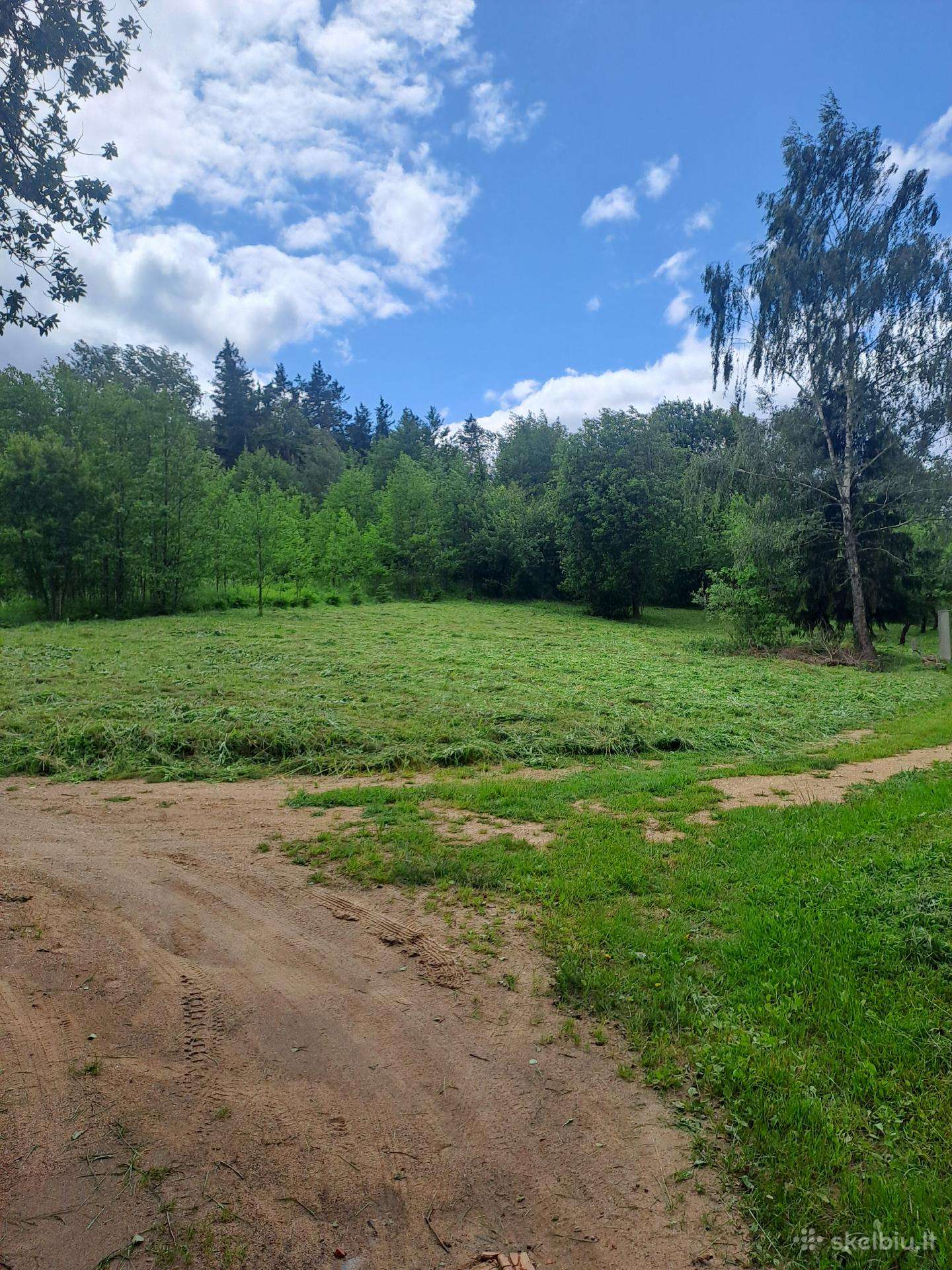 Parduodu zemes sklypa
