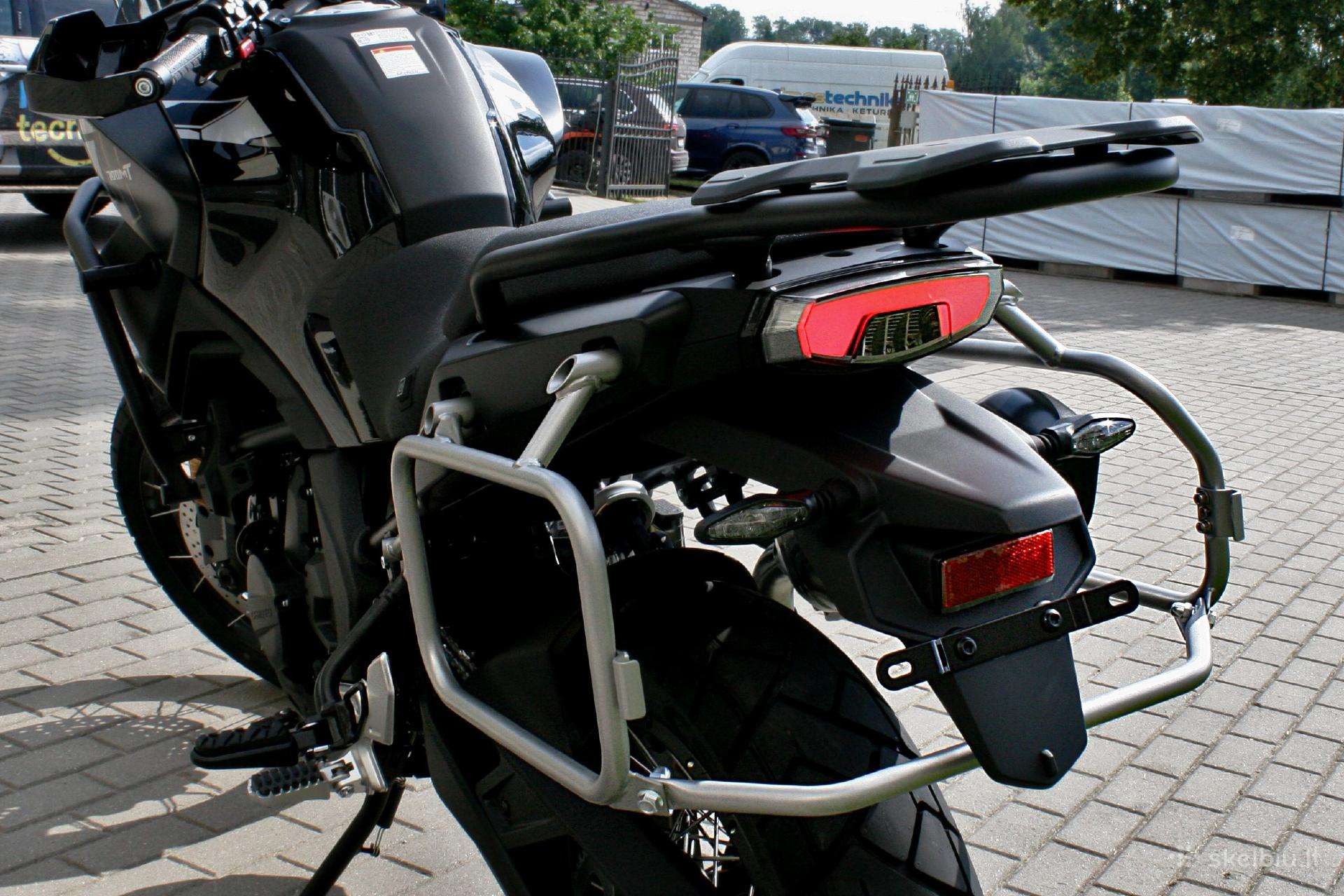 CFMOTO 700MT 693cc, touring / sport touring