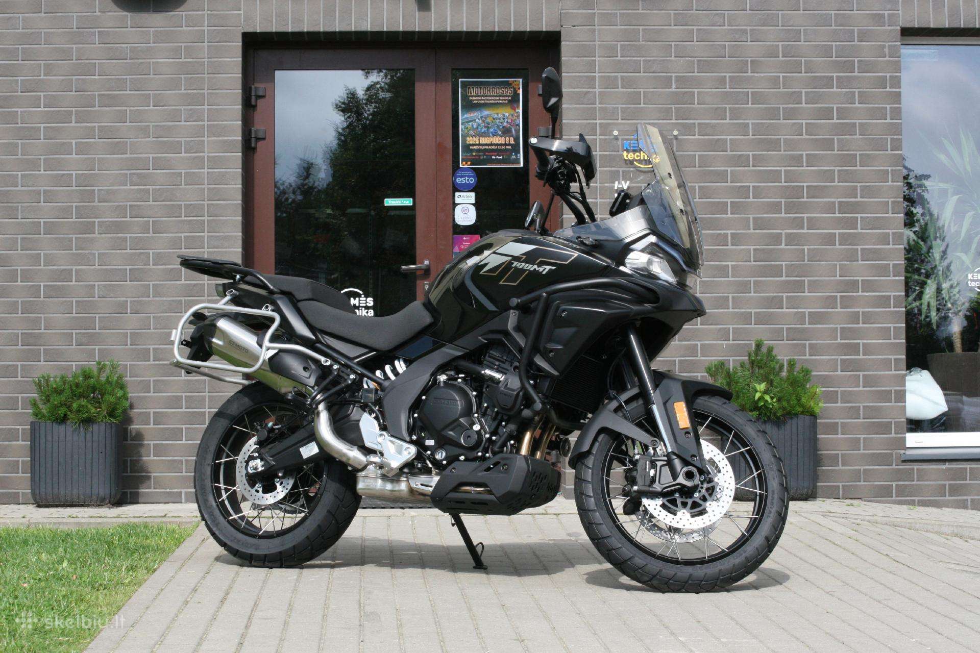 CFMOTO 700MT 693cc, touring / sport touring