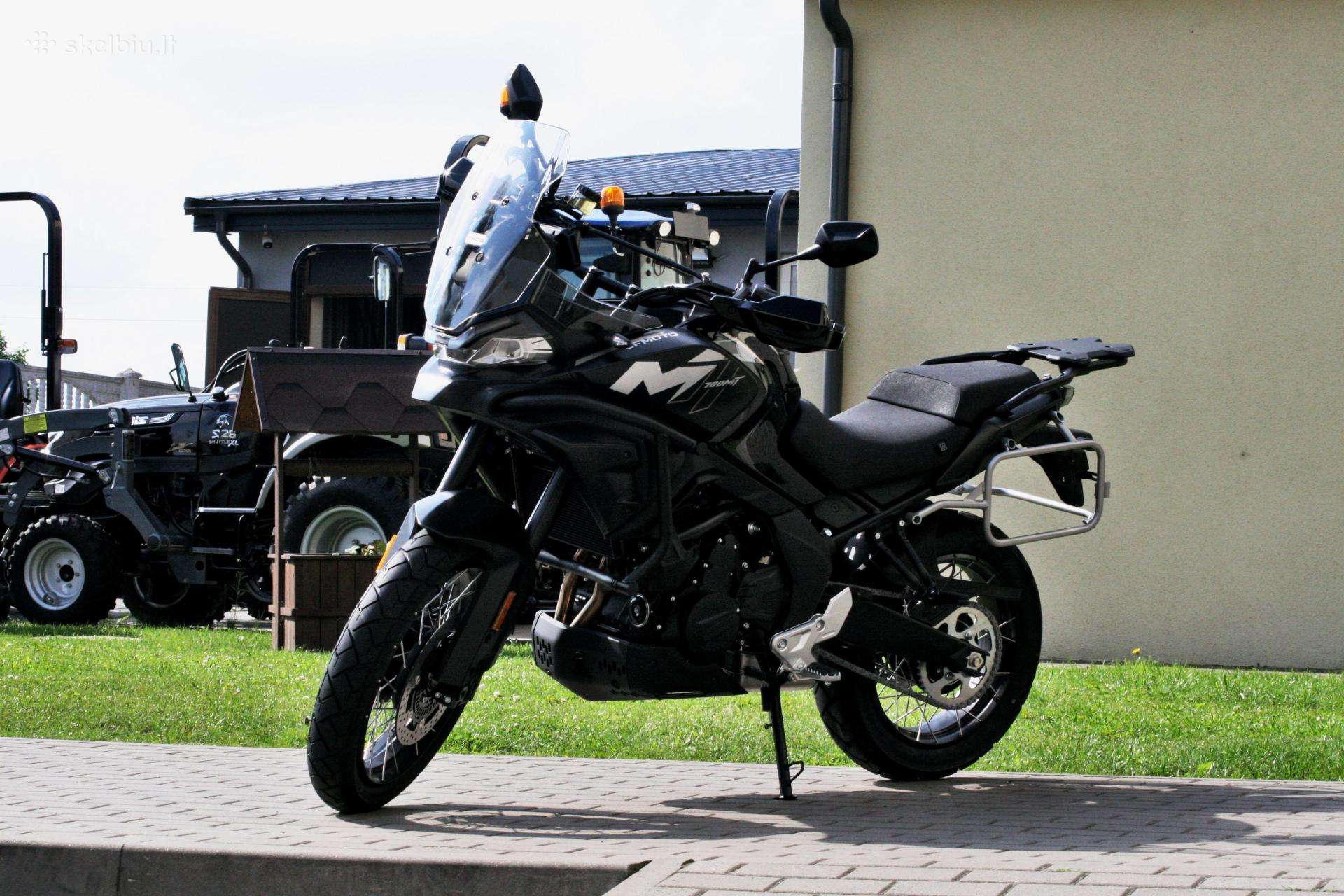 CFMOTO 700MT 693cc, touring / sport touring