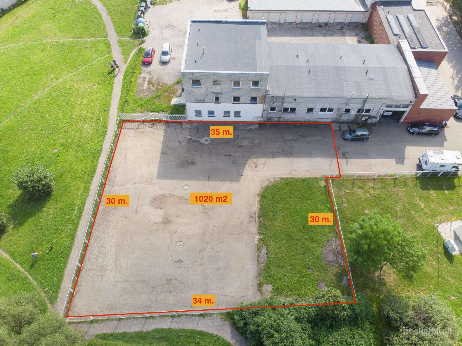 Nuomojama aikštelė Telšių centre