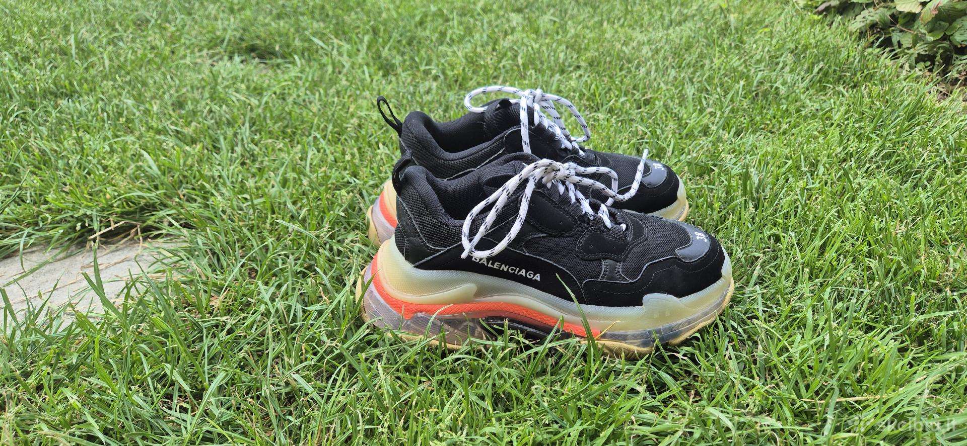 Balenciaga triple s batai