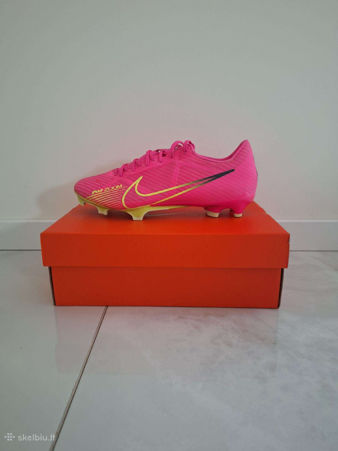 Geri nike futbolo bateliai