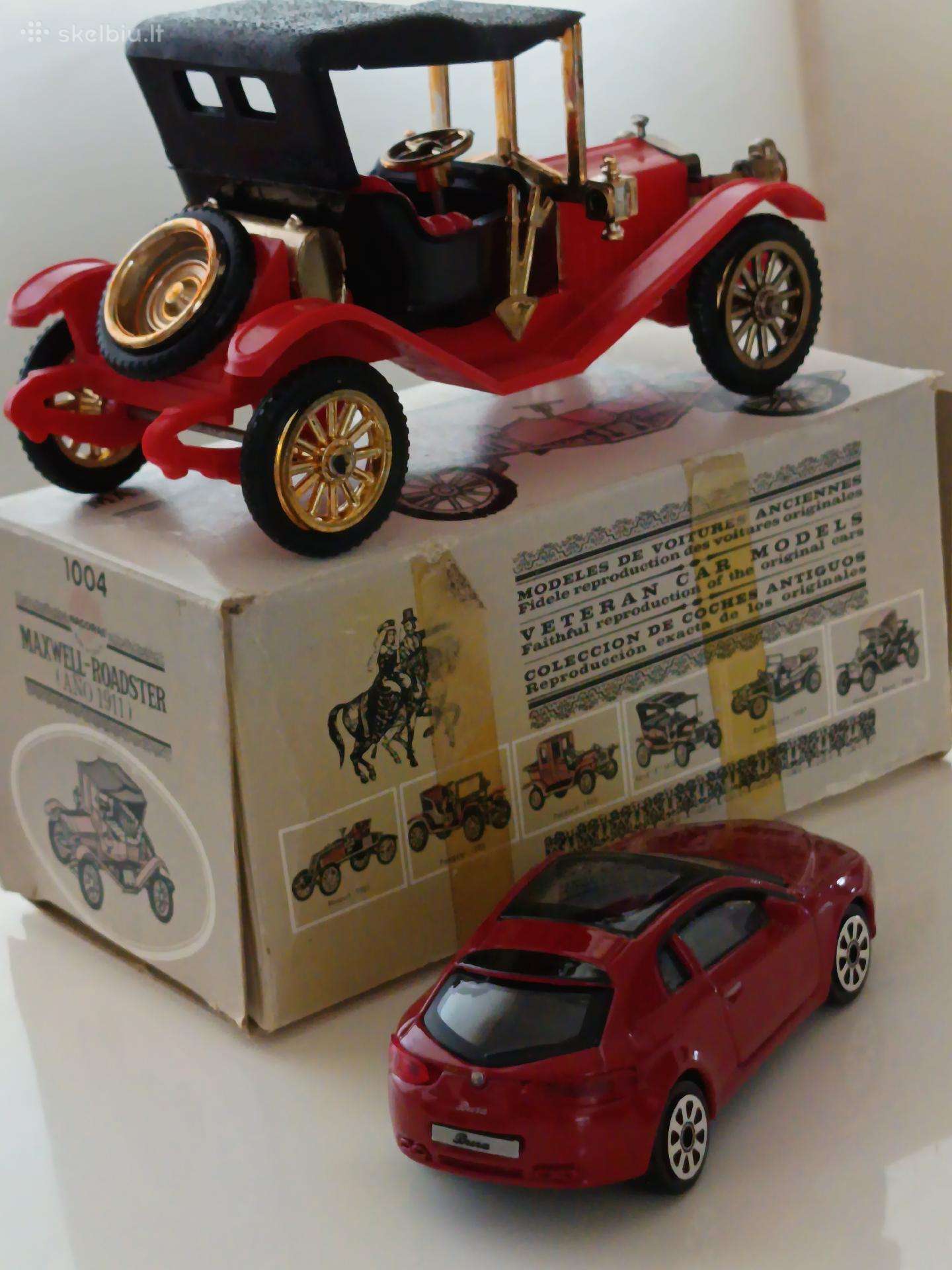 Maxwel-roadster ir Alfa Romeo Brera