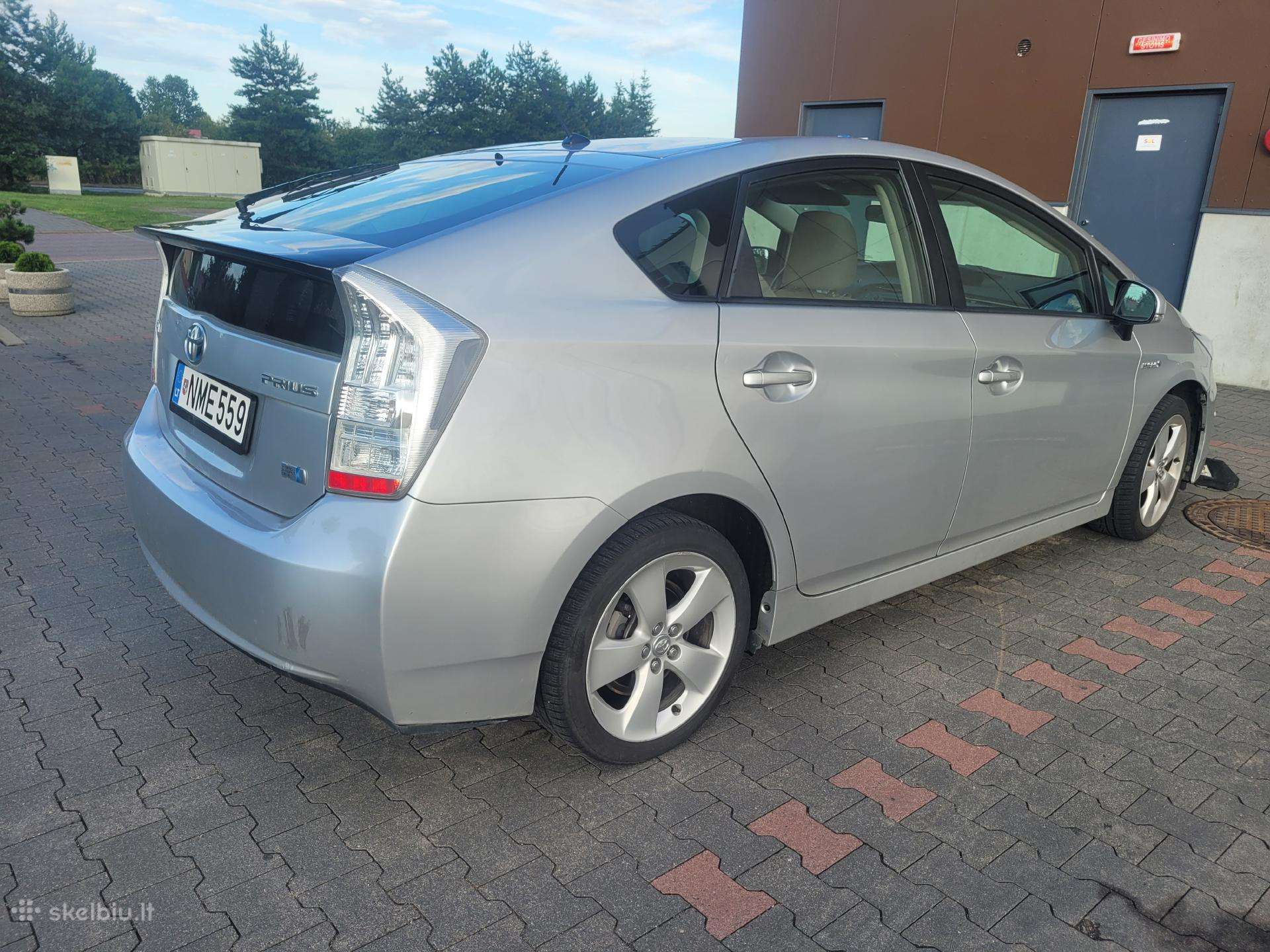 Toyota Prius, hatchback