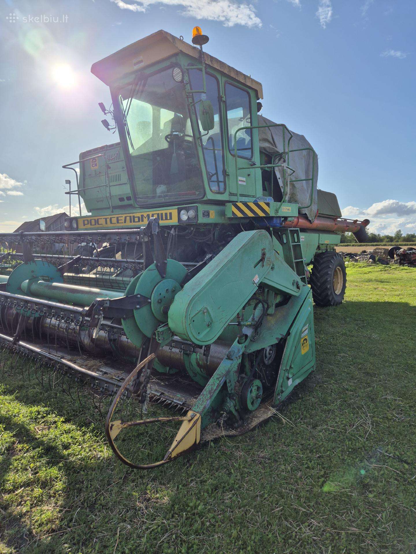 Rostselmash 1500, combine harvesters