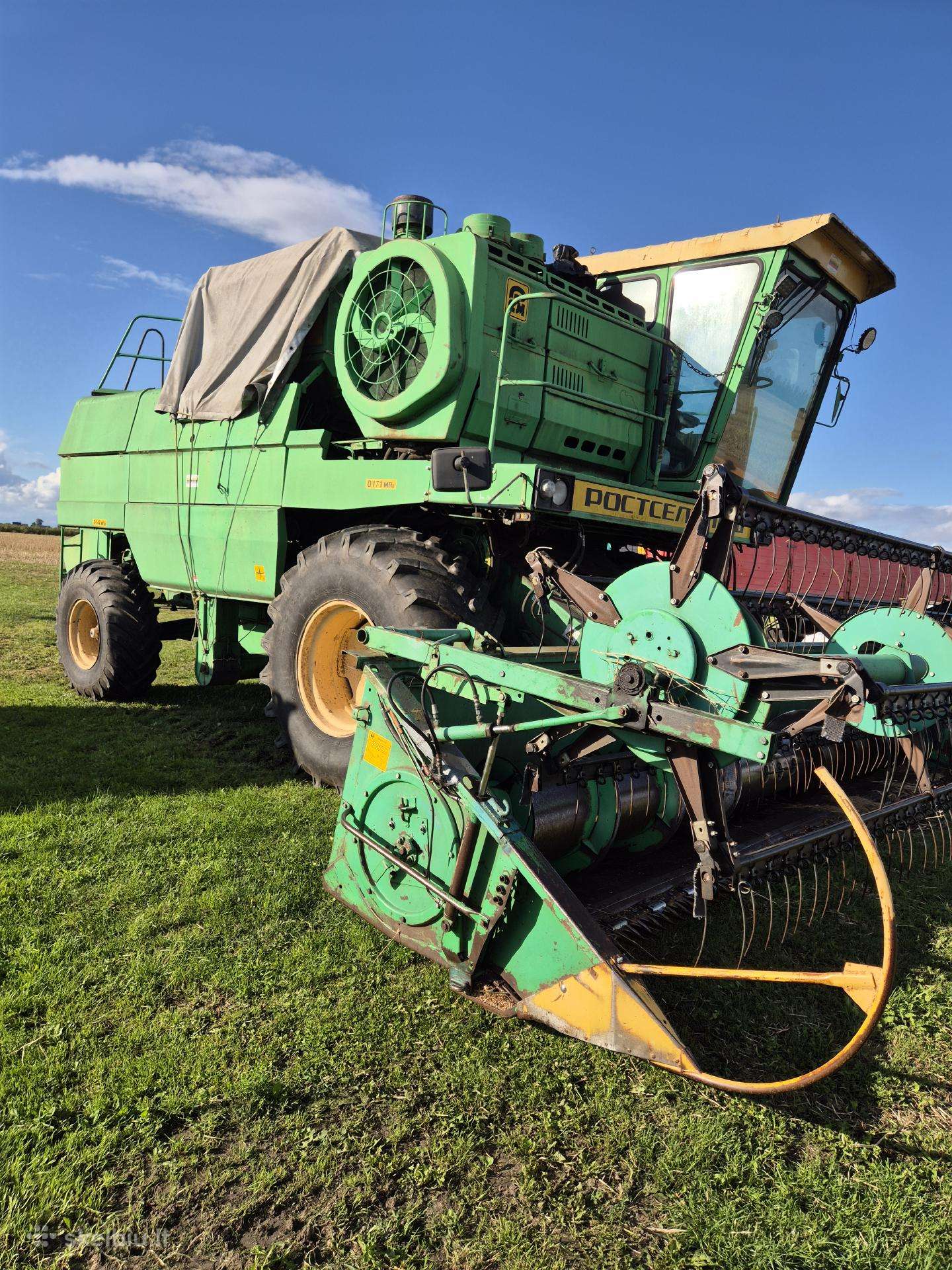 Rostselmash 1500, combine harvesters