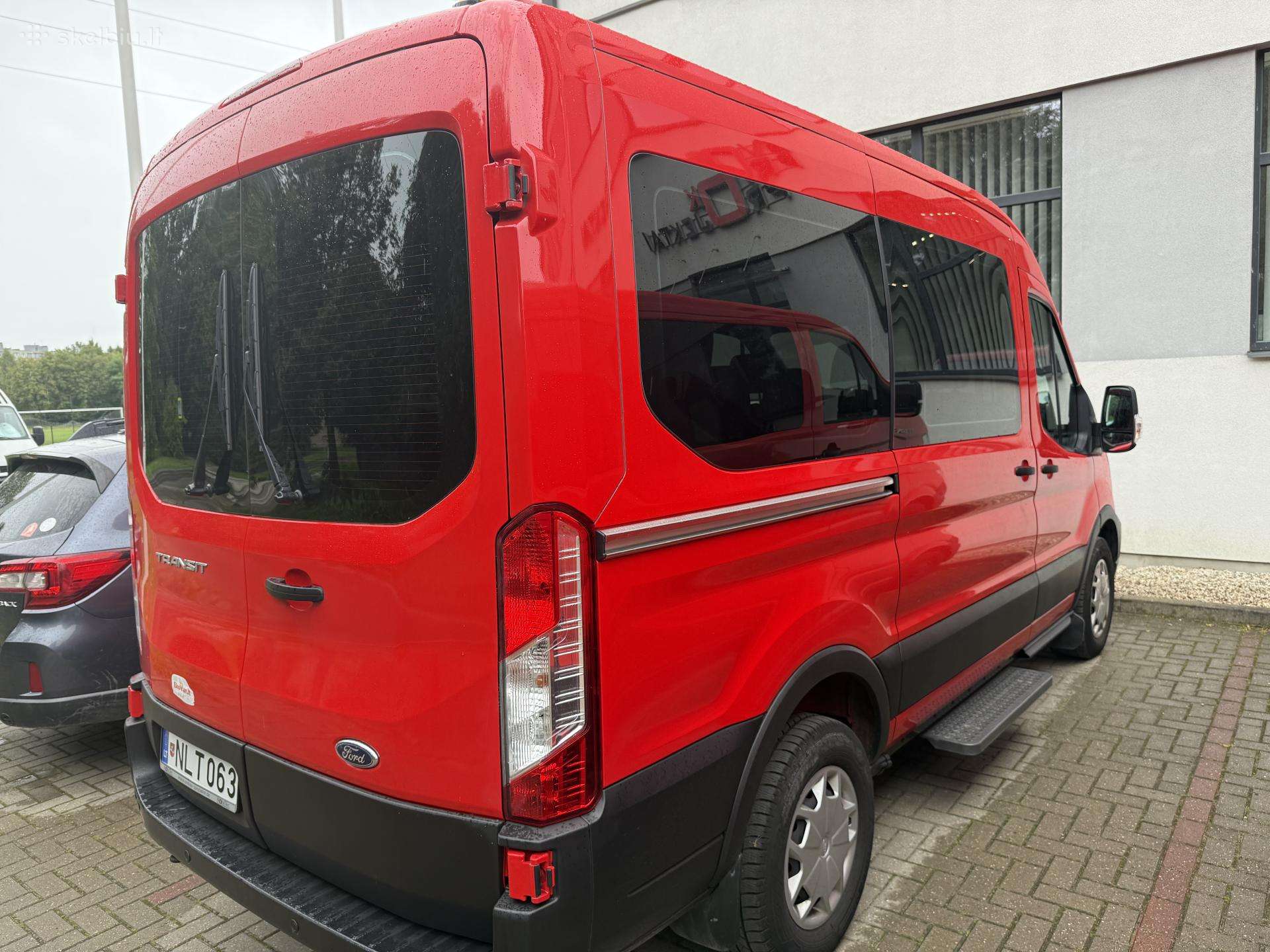 Ford Transit, passenger minibus
