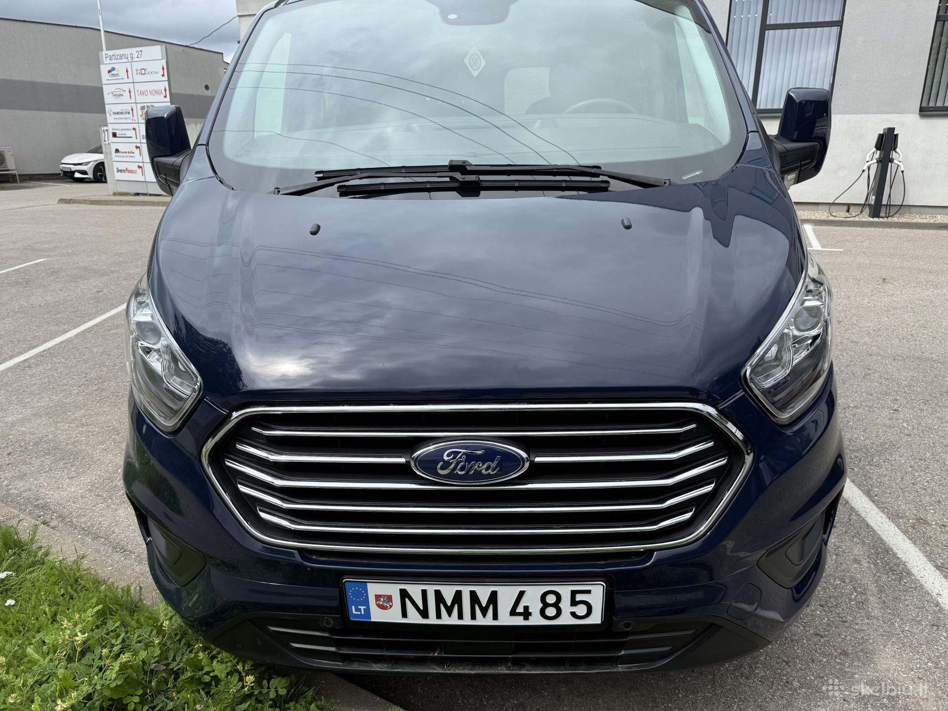 Ford Transit Custom, passenger minibus