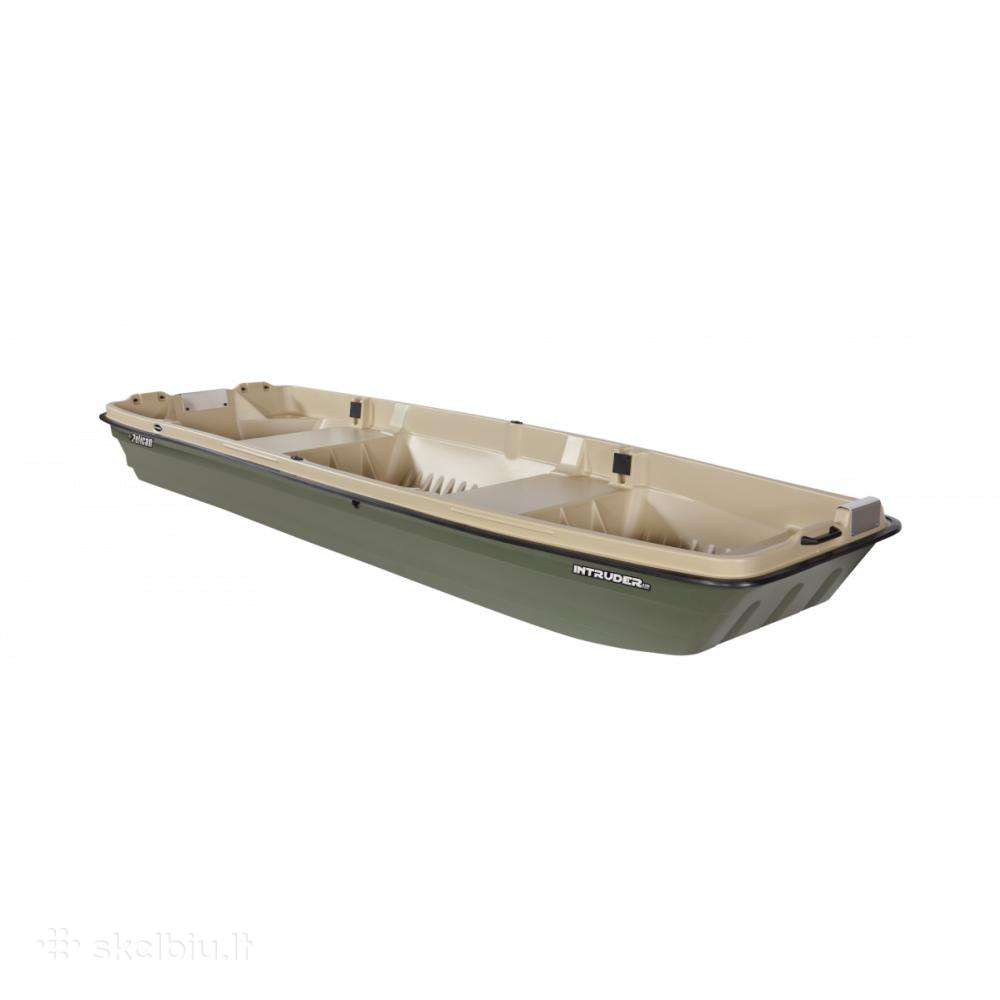 Pelican, plastic boats