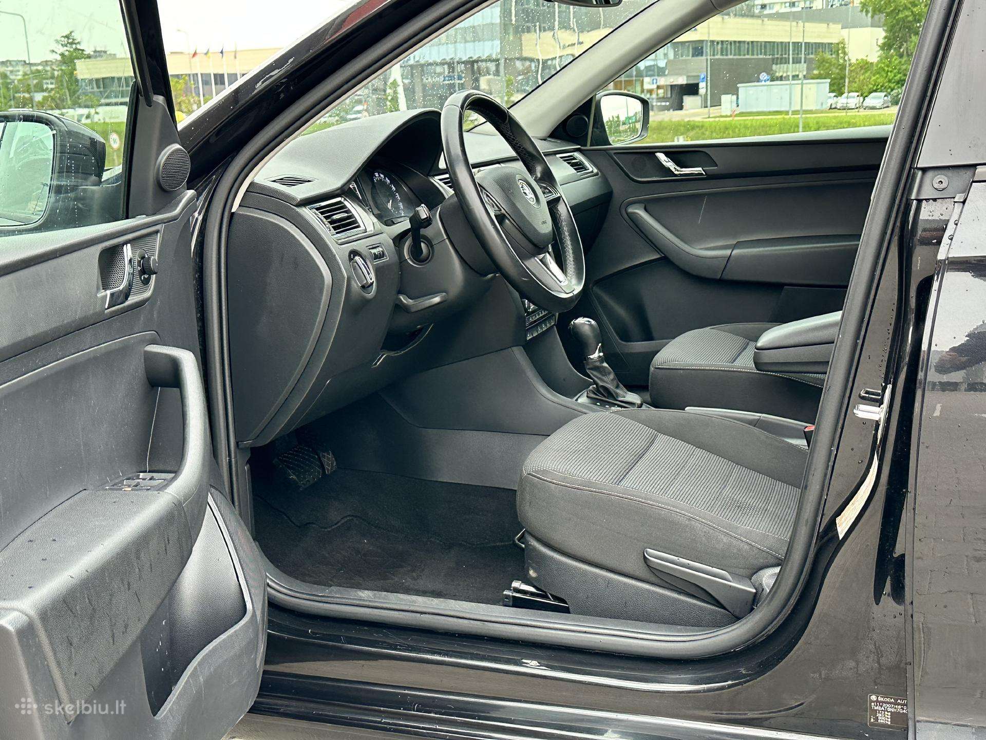 Toyota Auris, Хэтчбек
