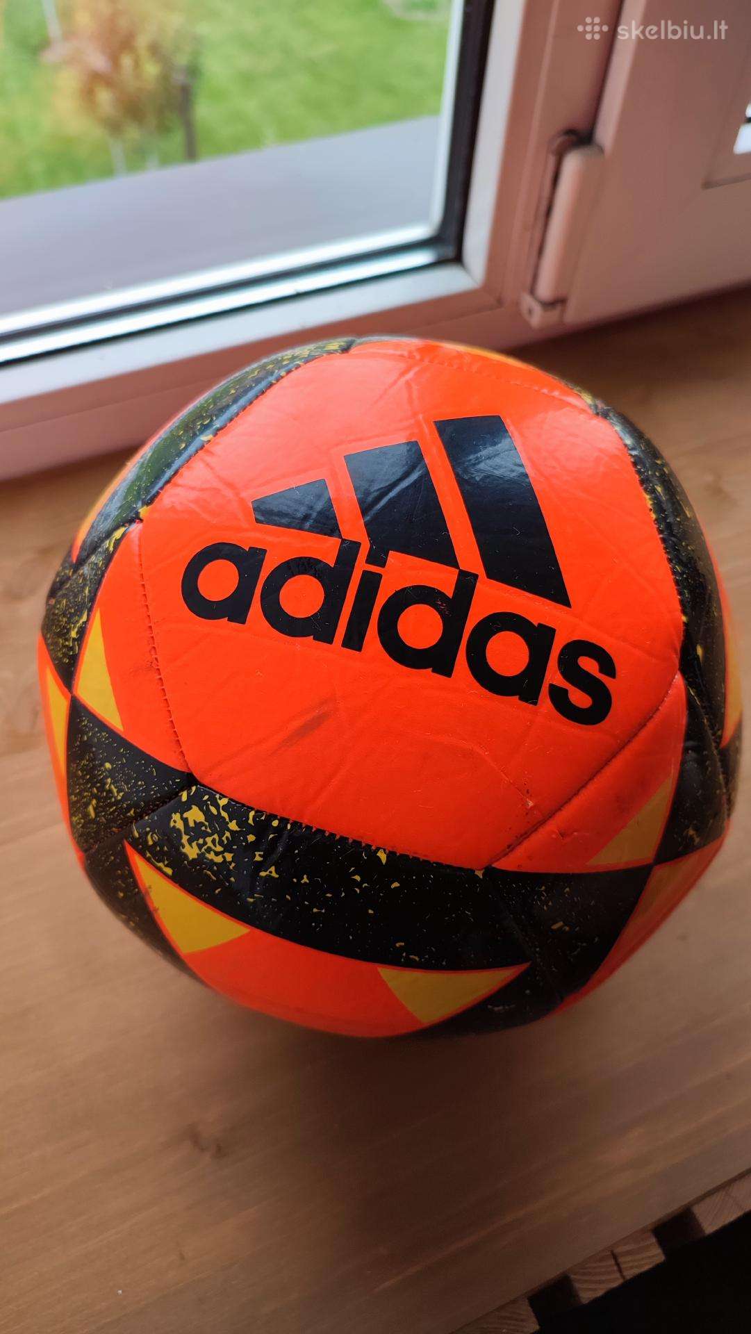 Adidas futbolo kamuolys