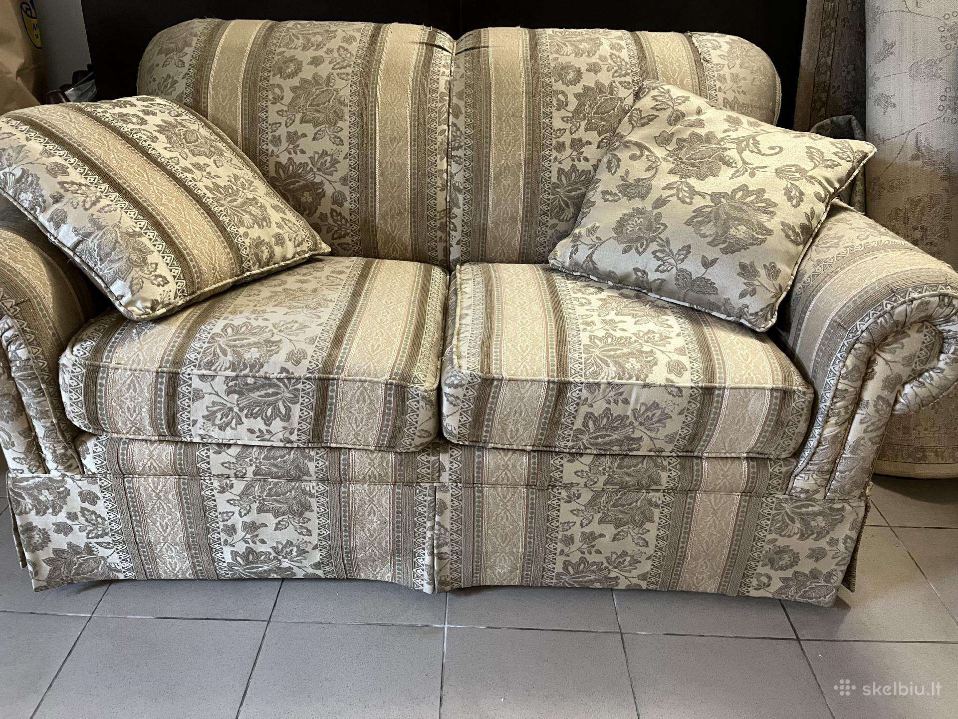 Parduodama sofa