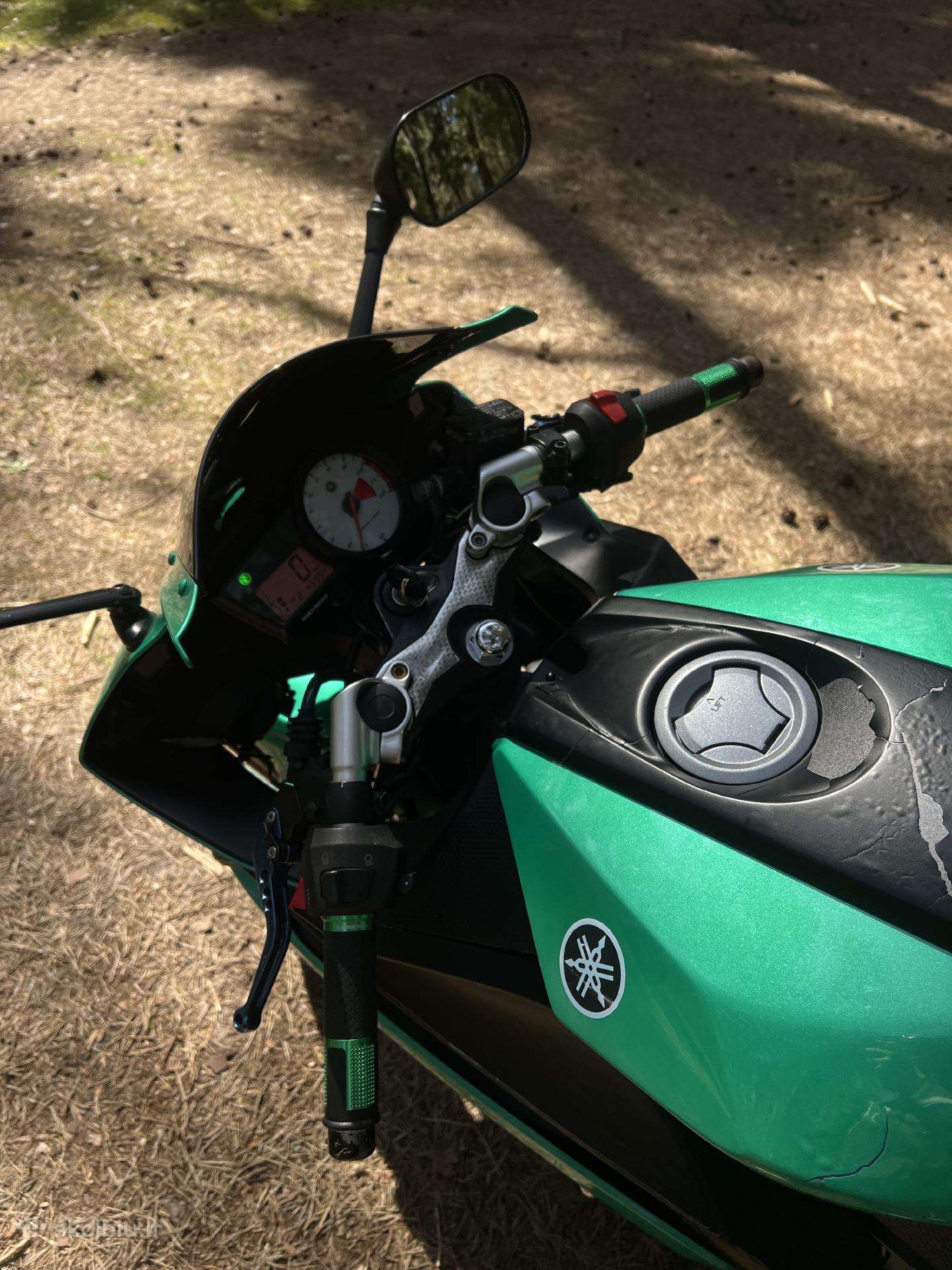 Yamaha YFZ 124cc, superbikes