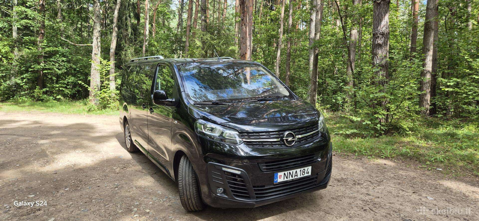Auto su vairuotoju