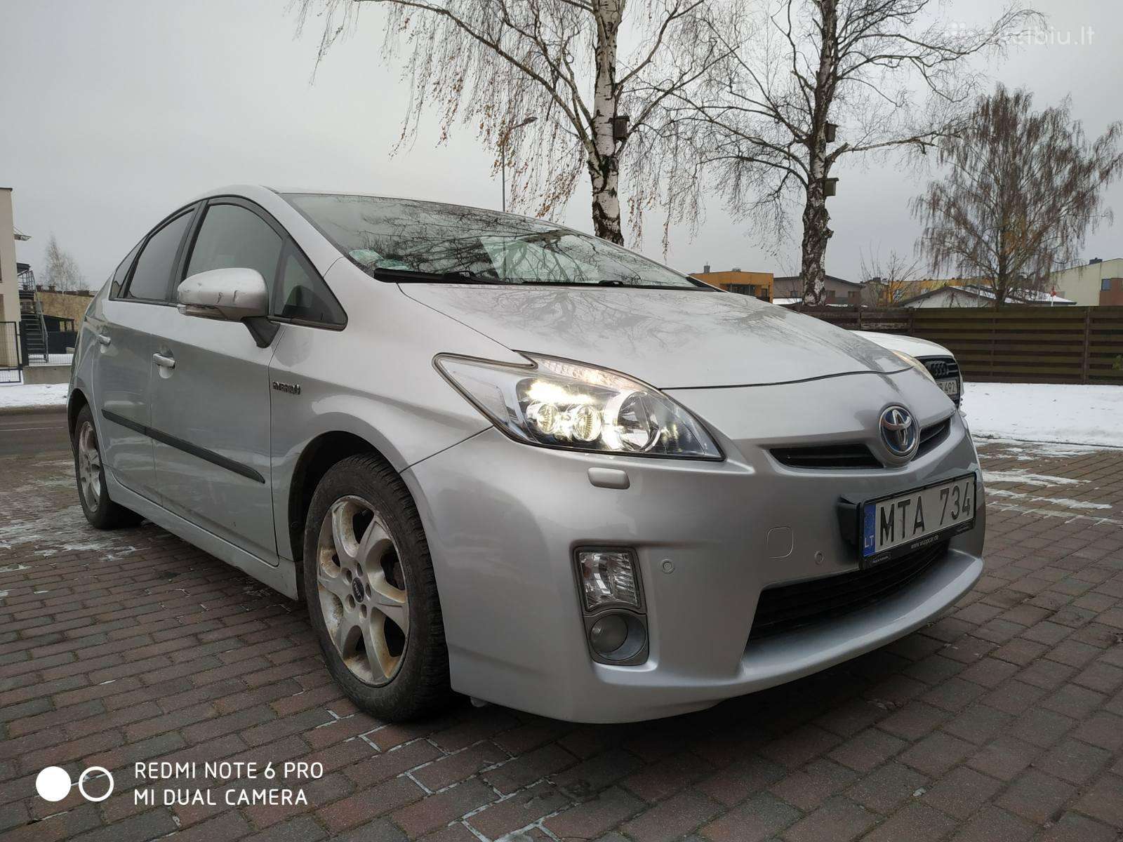 Toyota Prius, Хэтчбек