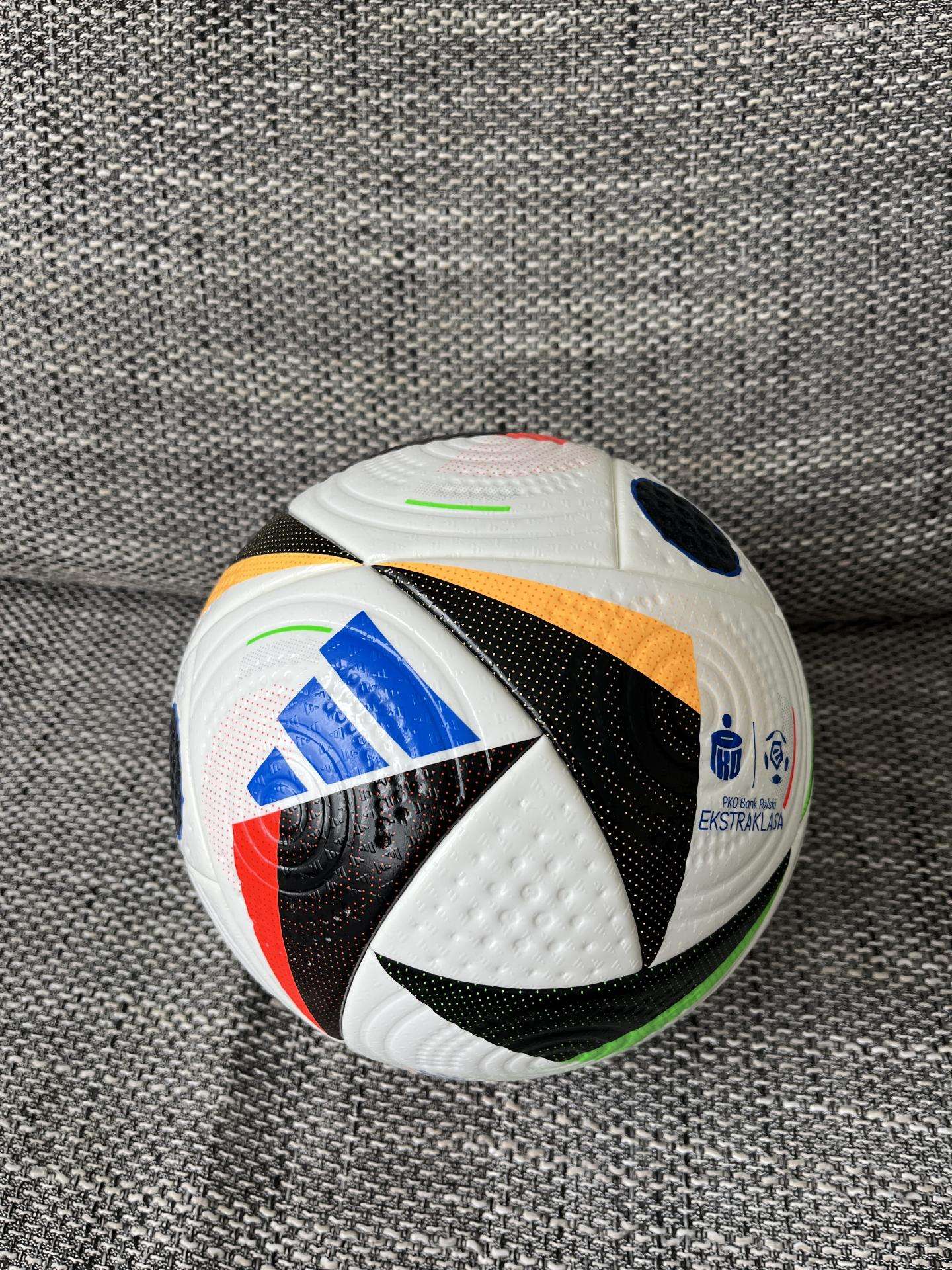 Nauji originalūs Fifa Quality Pro kamuoliai pigiau