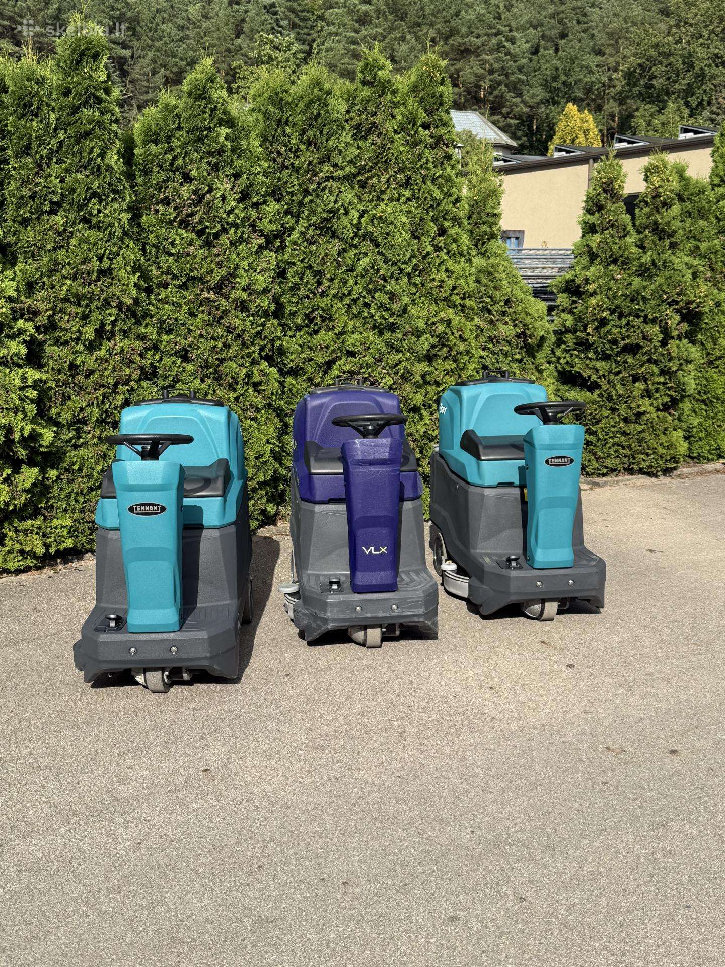 Grindų plovimo mašina Tennant T581