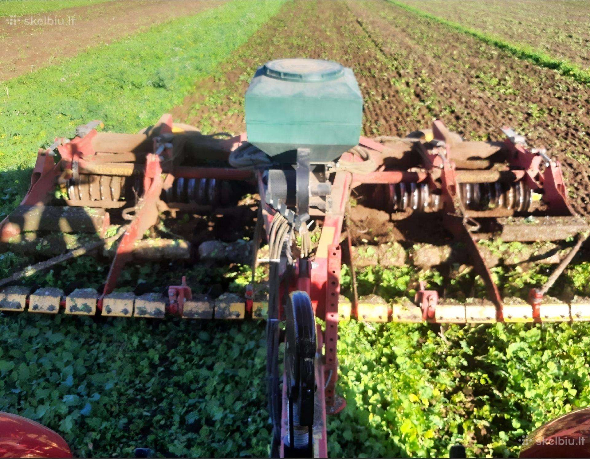 Skutikas vaderstad carrier 5m