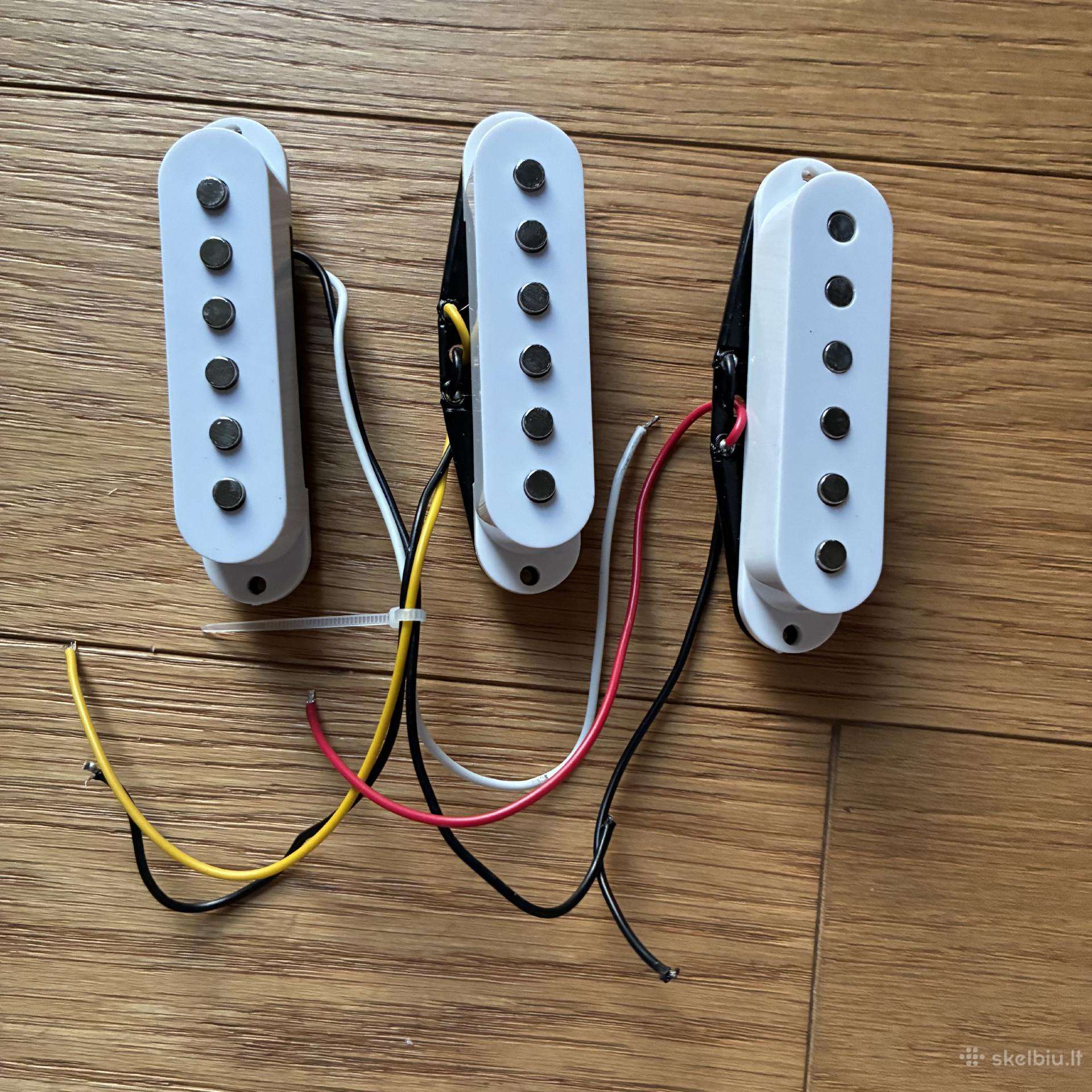 Squier Affinity Strat nuemejai / pick up