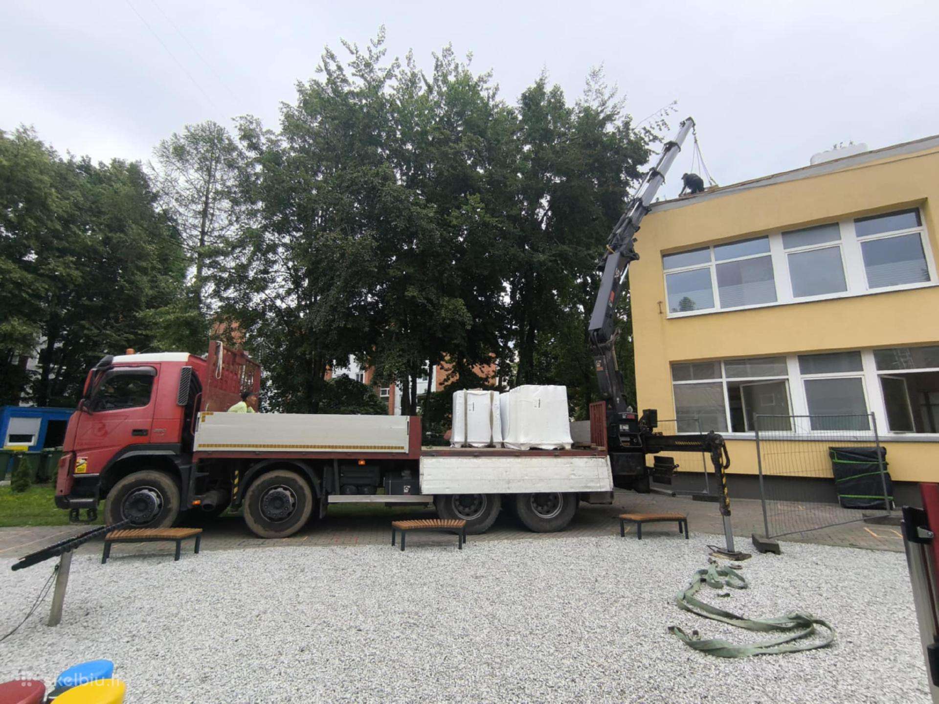 Fiskaras 7.70m 14.5m kranas
