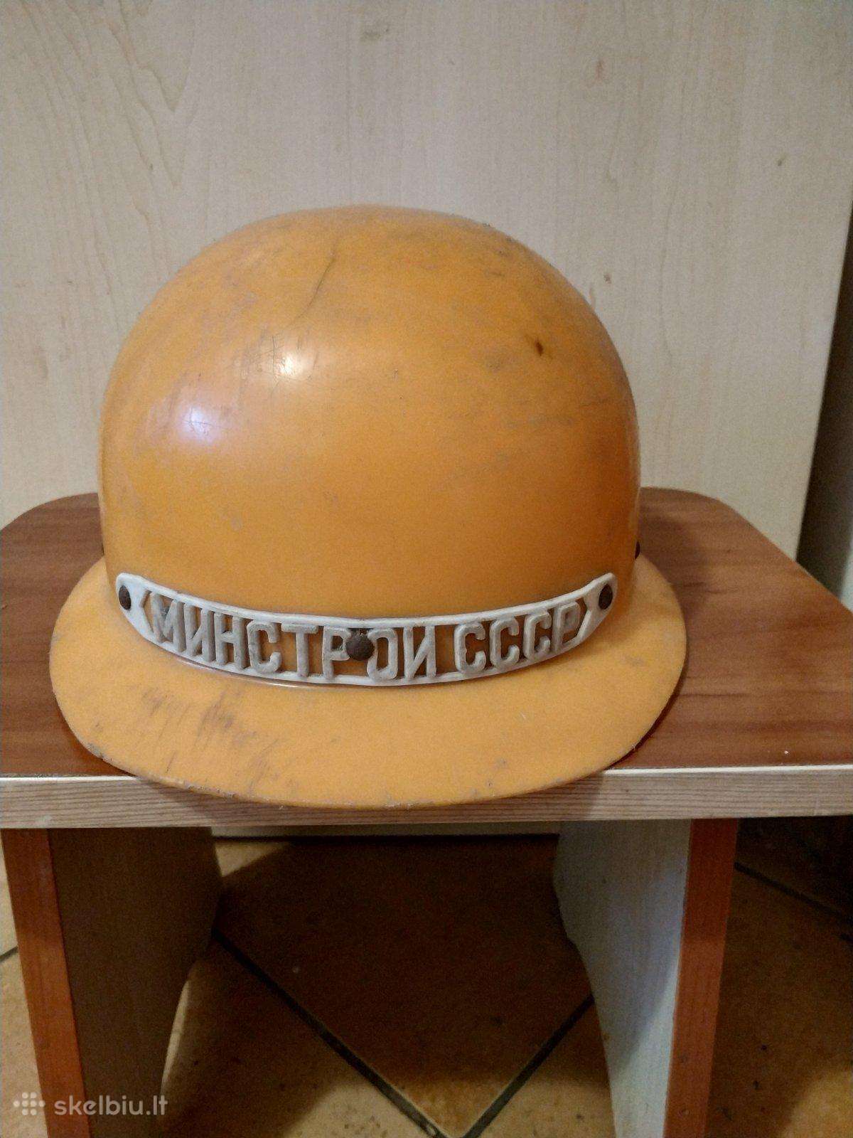 Senas statybininko šalmas
