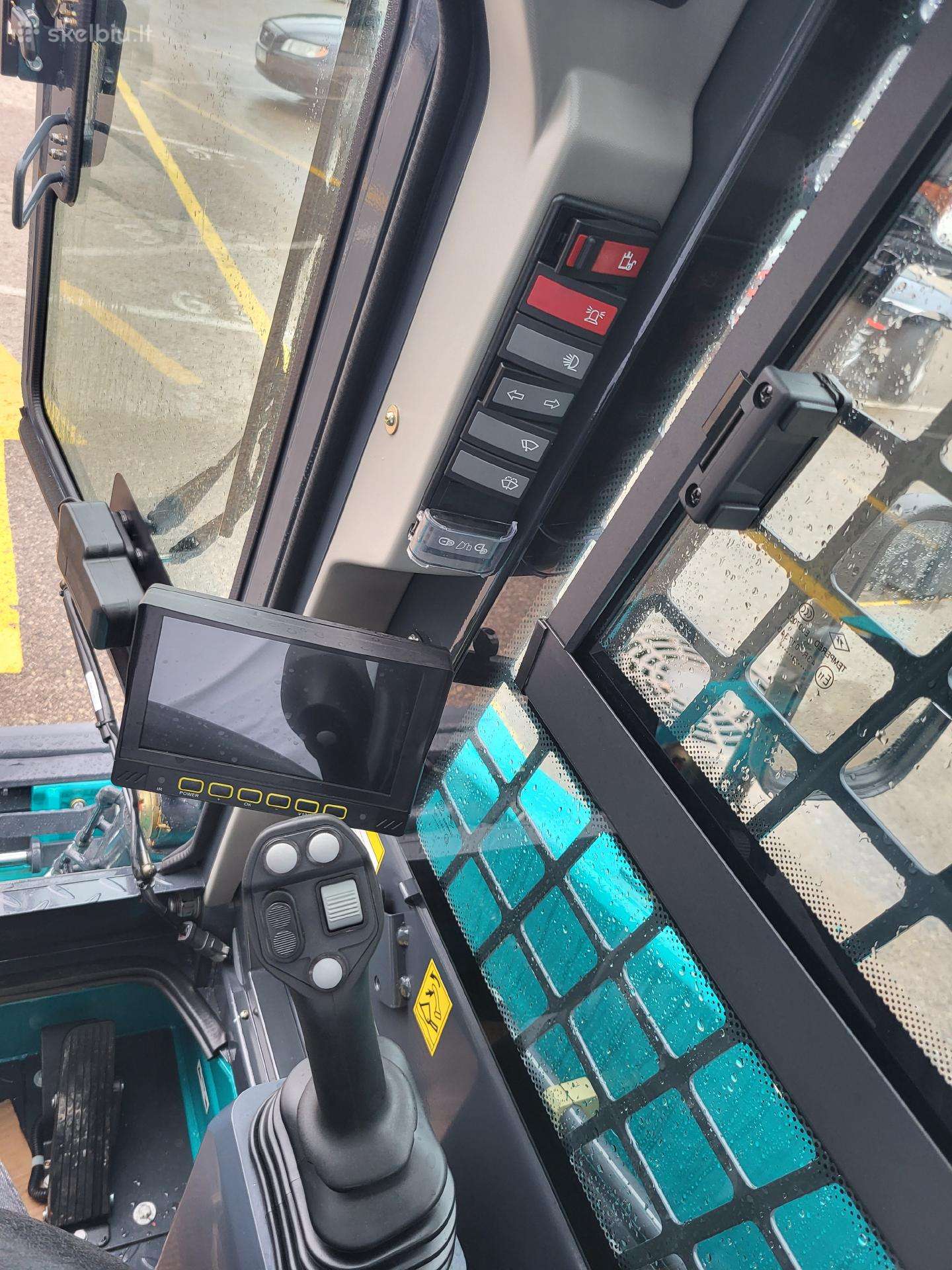 Sunward SWTL4538, mini loaders