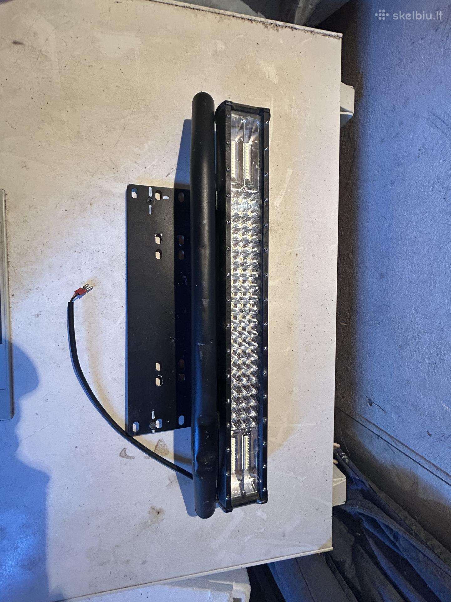 Xeoninis priekinis žibintas