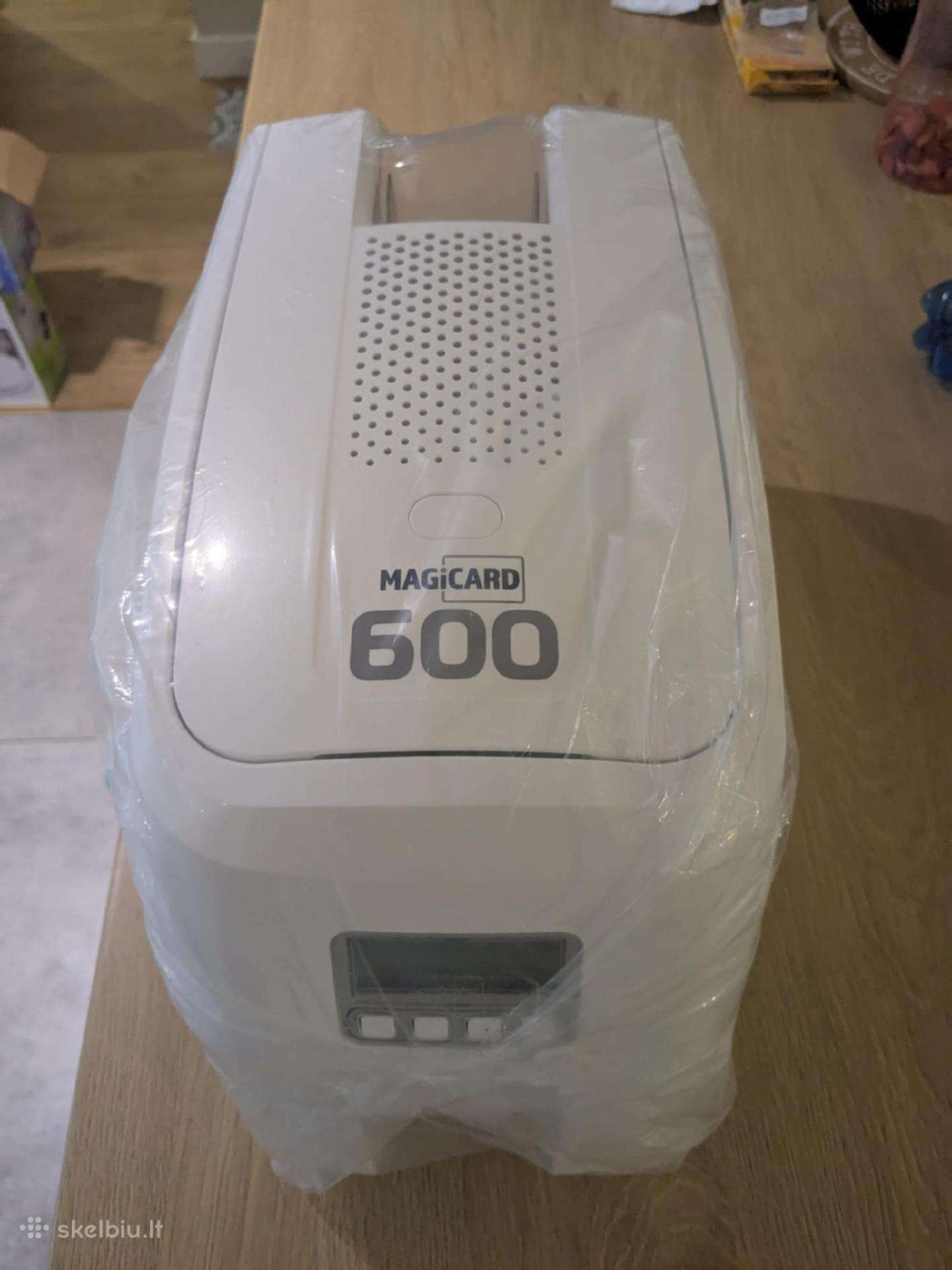 Kortelių spausdintuvas Magicard 600