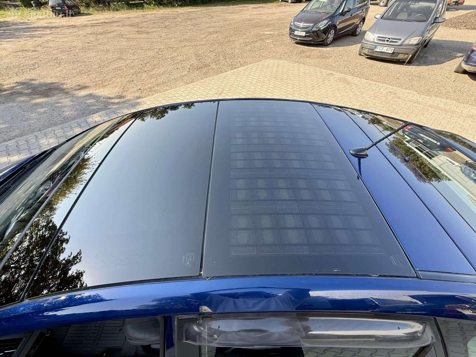 Toyota Prius, Хэтчбек
