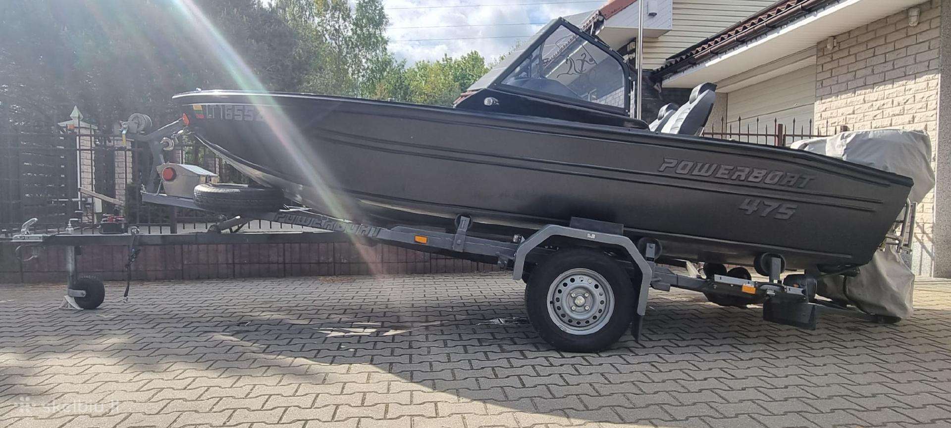 POWERBOAT 475 DC, yachts / cruisers
