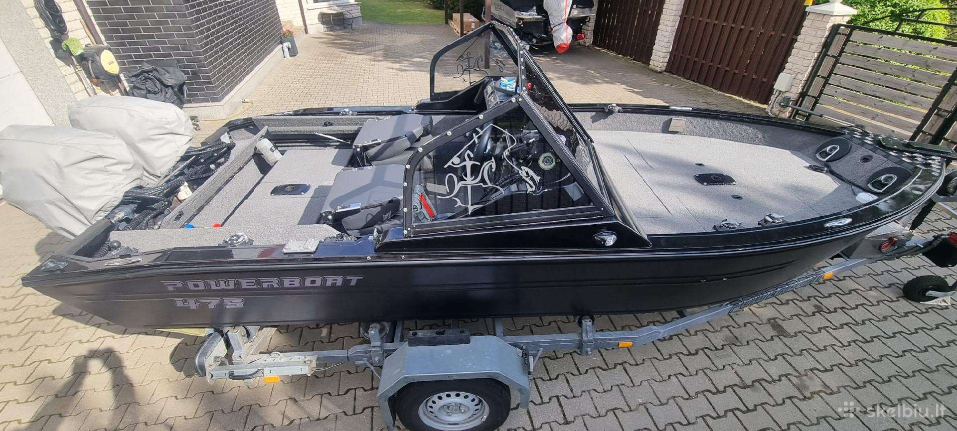 POWERBOAT 475 DC, yachts / cruisers